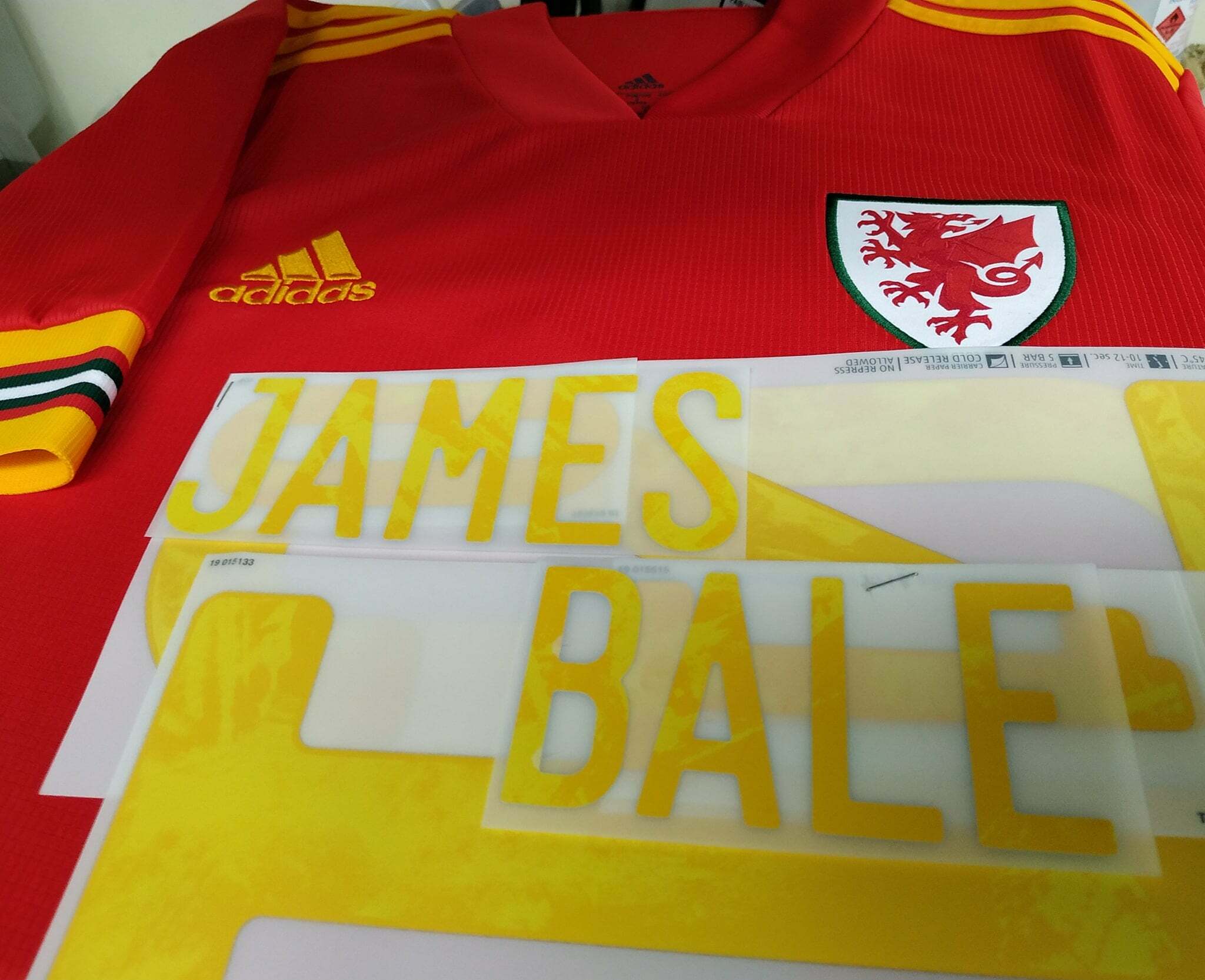 20-22威爾斯國家隊主場球迷版球衣