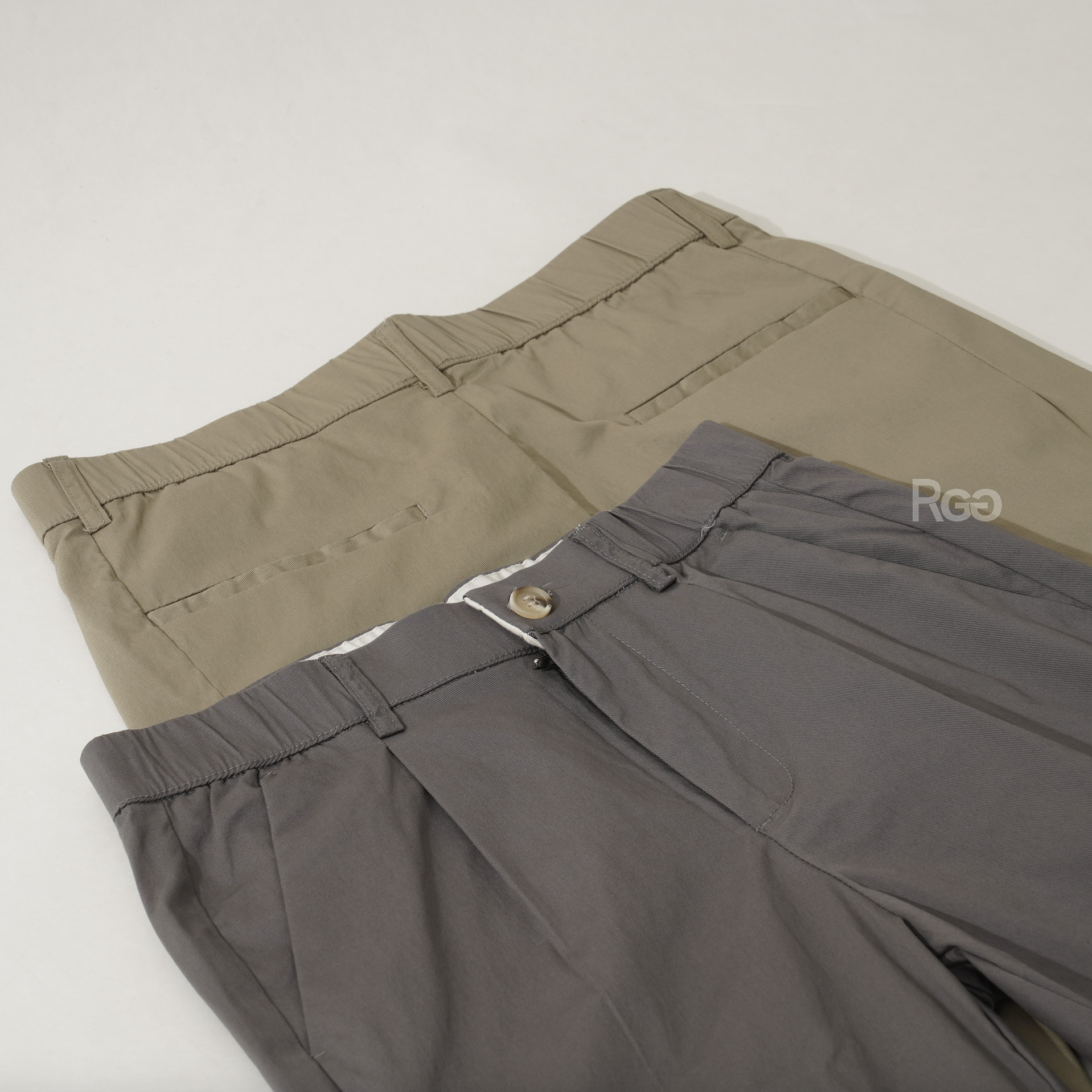 跳跳虎褲灰色正面、灰綠背面平拍近照