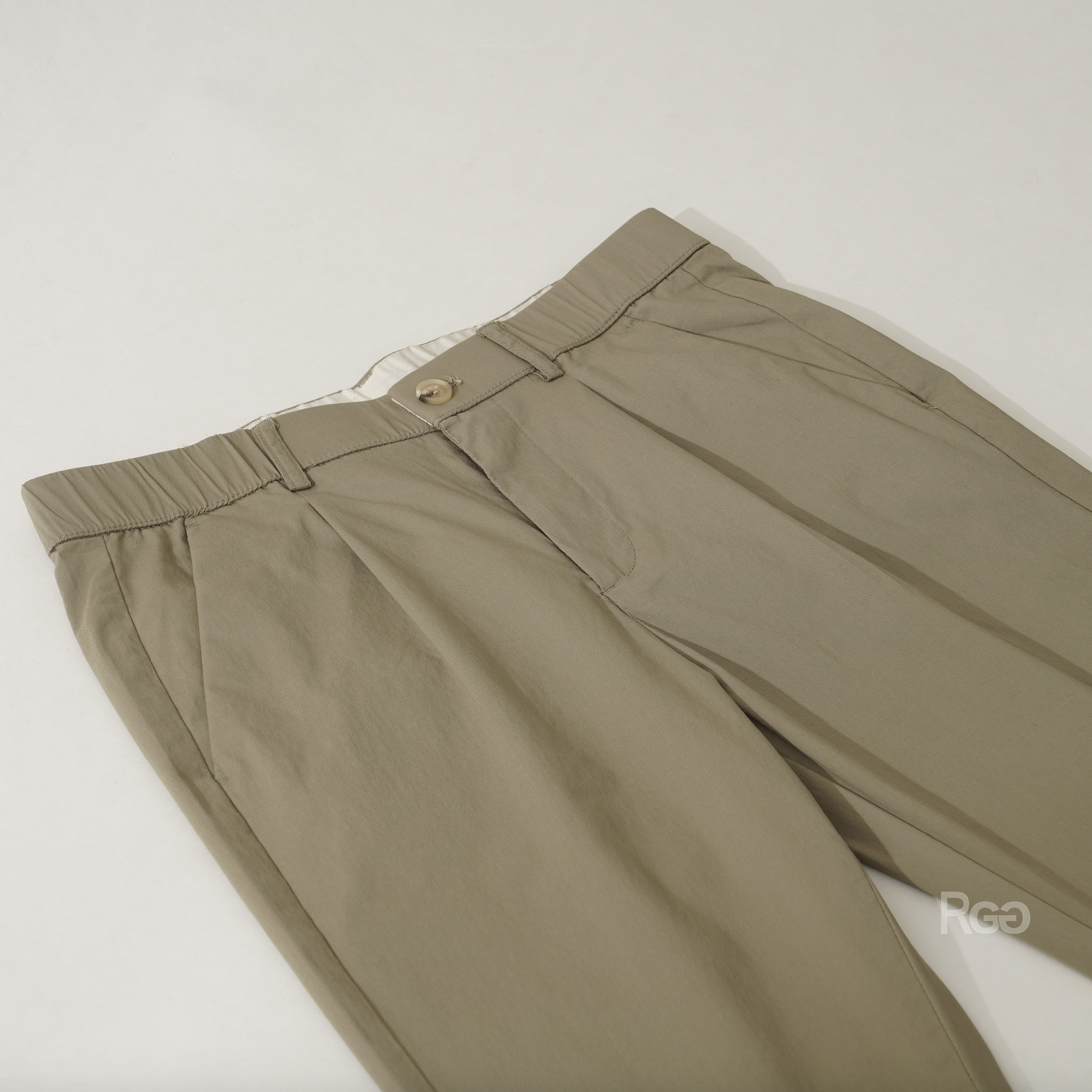 跳跳虎褲灰綠正面平拍近照