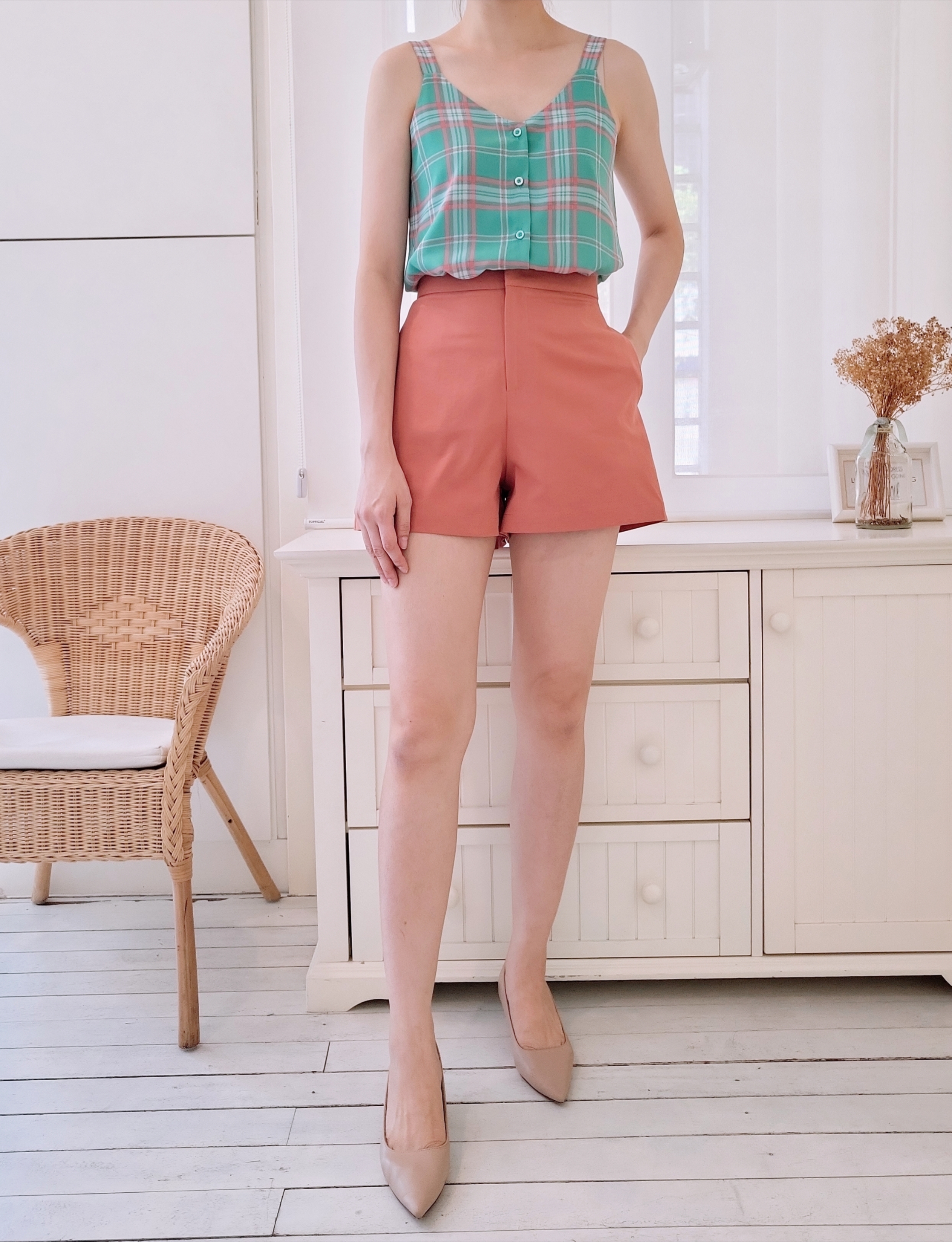 SOLID HIGH WAIST ALINE SHORTS