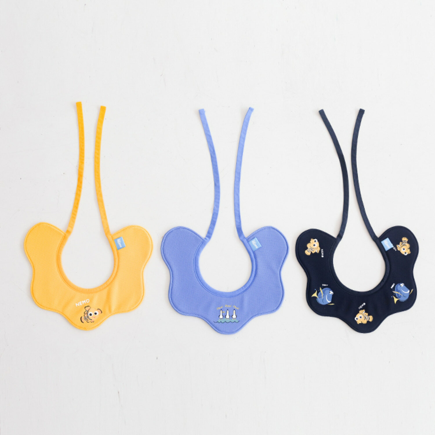 【韓國直送】【原裝行貨｜新上架！】Dan Online 迪士尼系列海底奇兵狗狗冷感圍巾(口水巾) (三色) (尺碼：S/M/L)