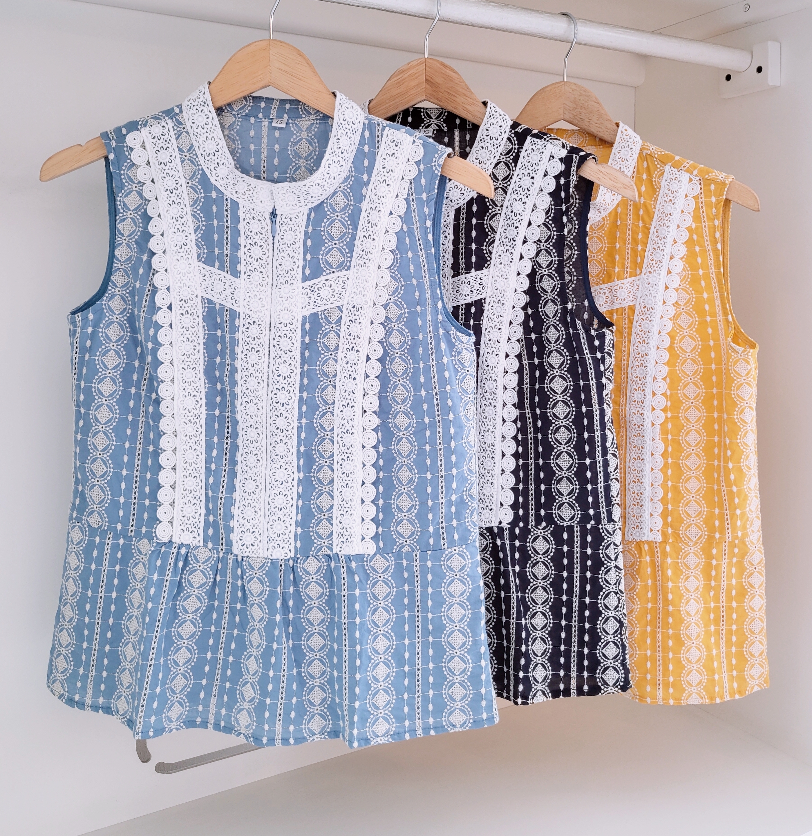 EMBROIDERED PEPLUM BLOUSE