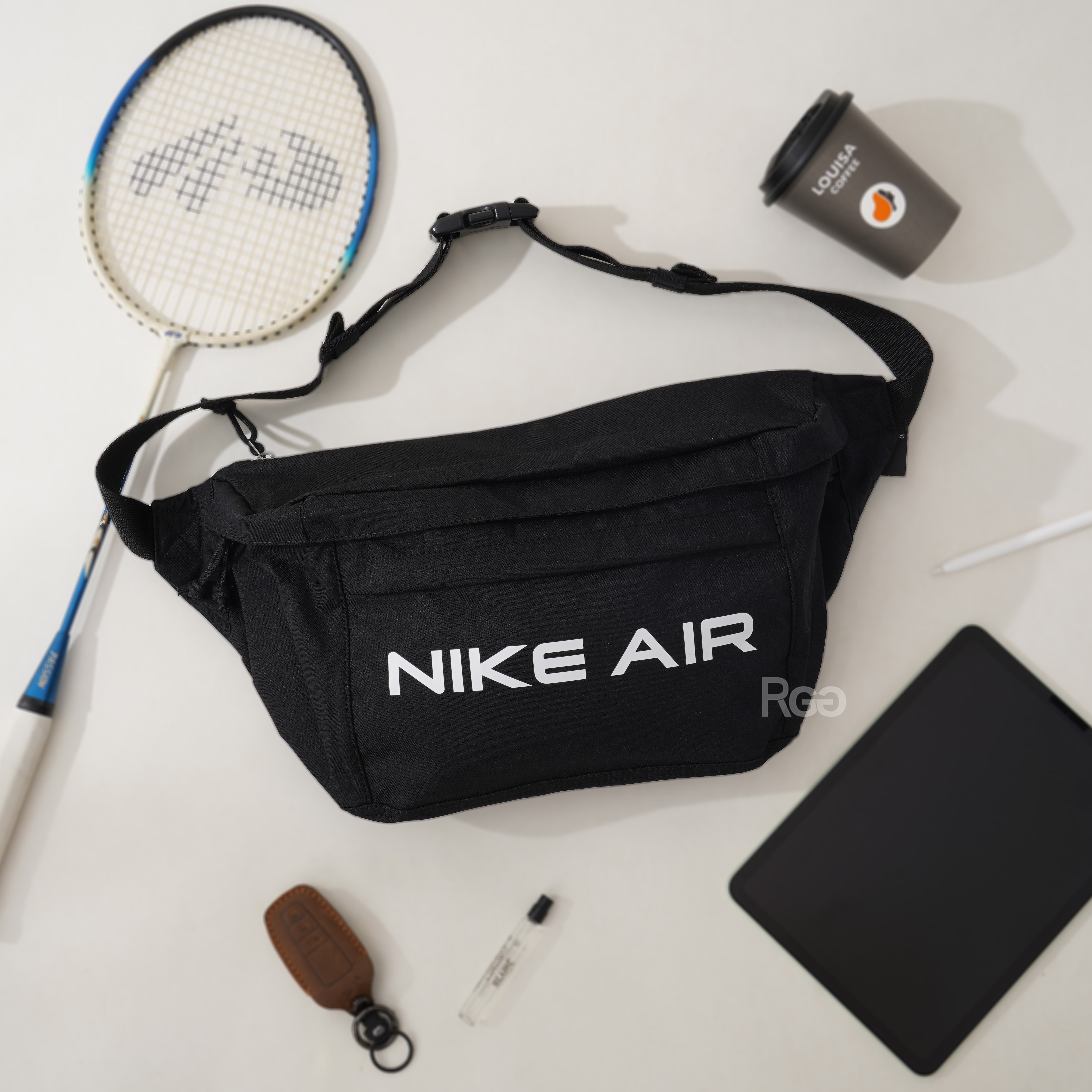 Nike Air Tech 側背包 腰包 大腰包 (DC7354-010)