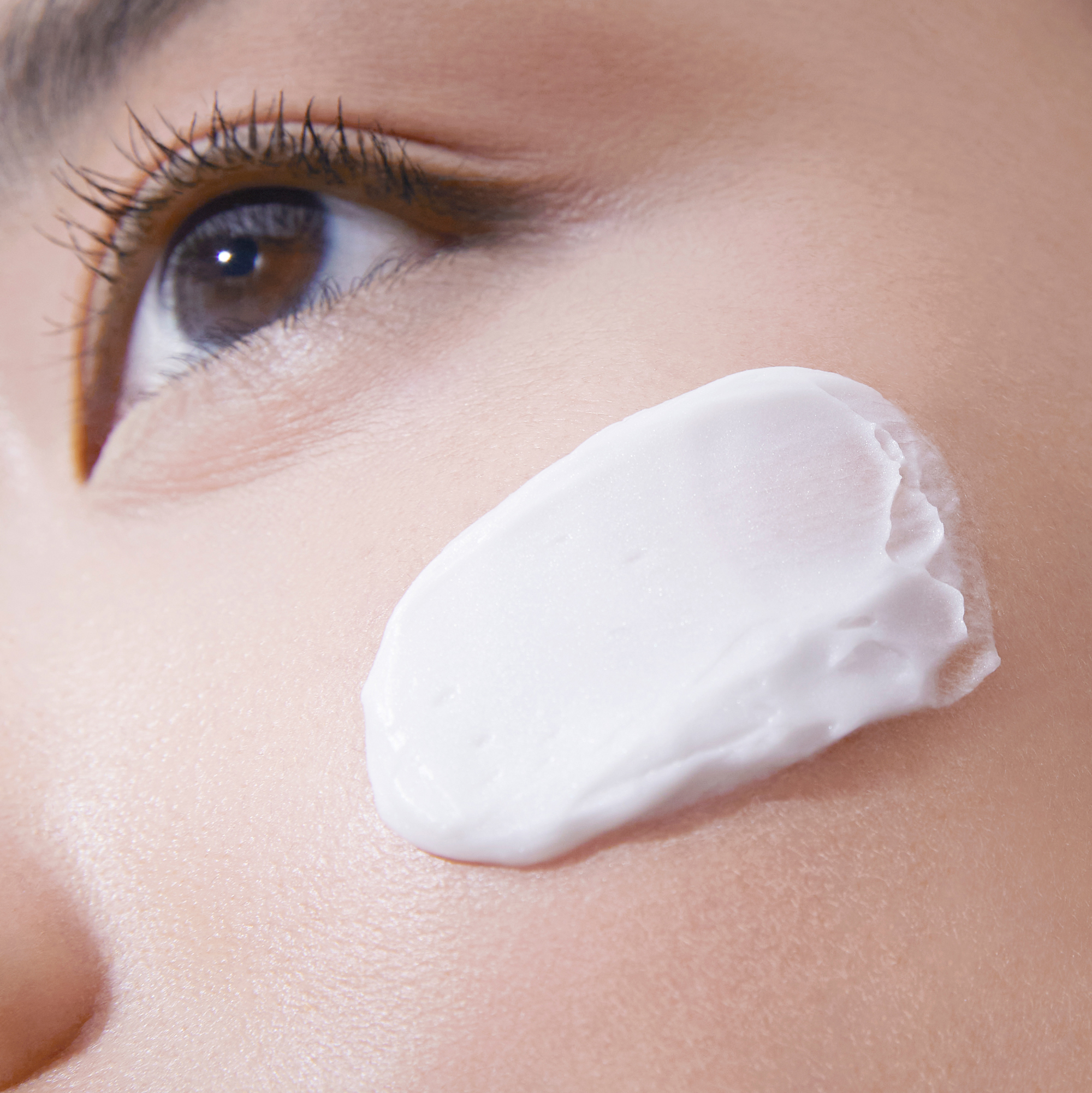 混合肌是什麼？混合肌保養順序這樣做，赫蓮娜混合肌保養品推薦