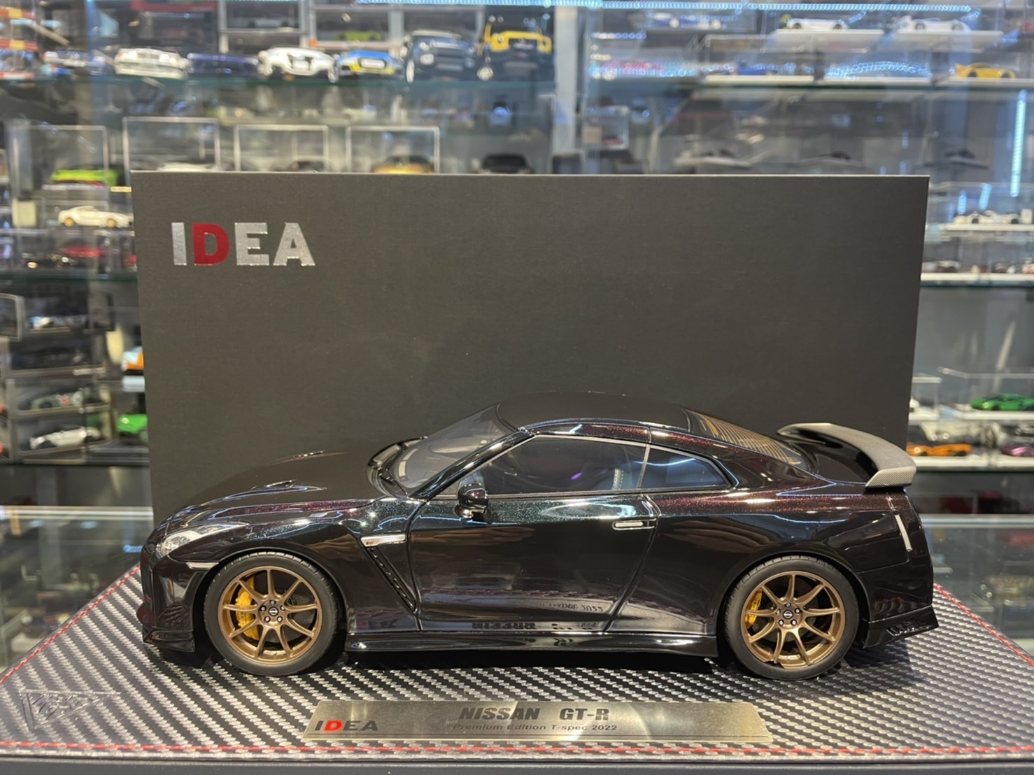 MakeUp IM061B GT-R R35 Premium Edition T-spec 1/18