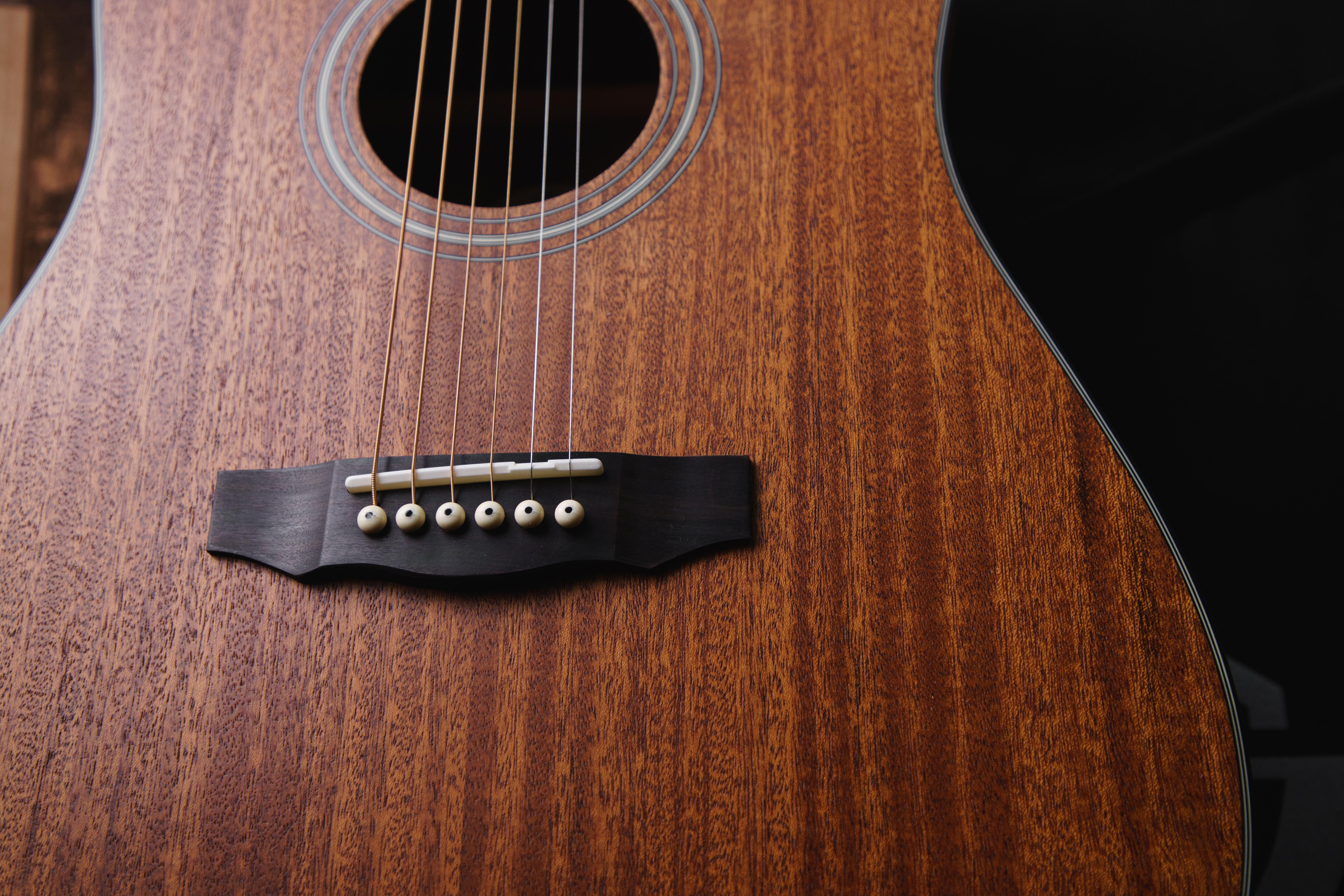 木吉他 Guild D-320 D型無缺角 木吉他 Guild D-320 D型無缺角 / D-320C D型缺角 面單 桃花心面單板 桃花心側背板 附原廠厚袋 41吋 全桃花心 mahogany 第 3 張圖片｜三峽吉他 / Bass