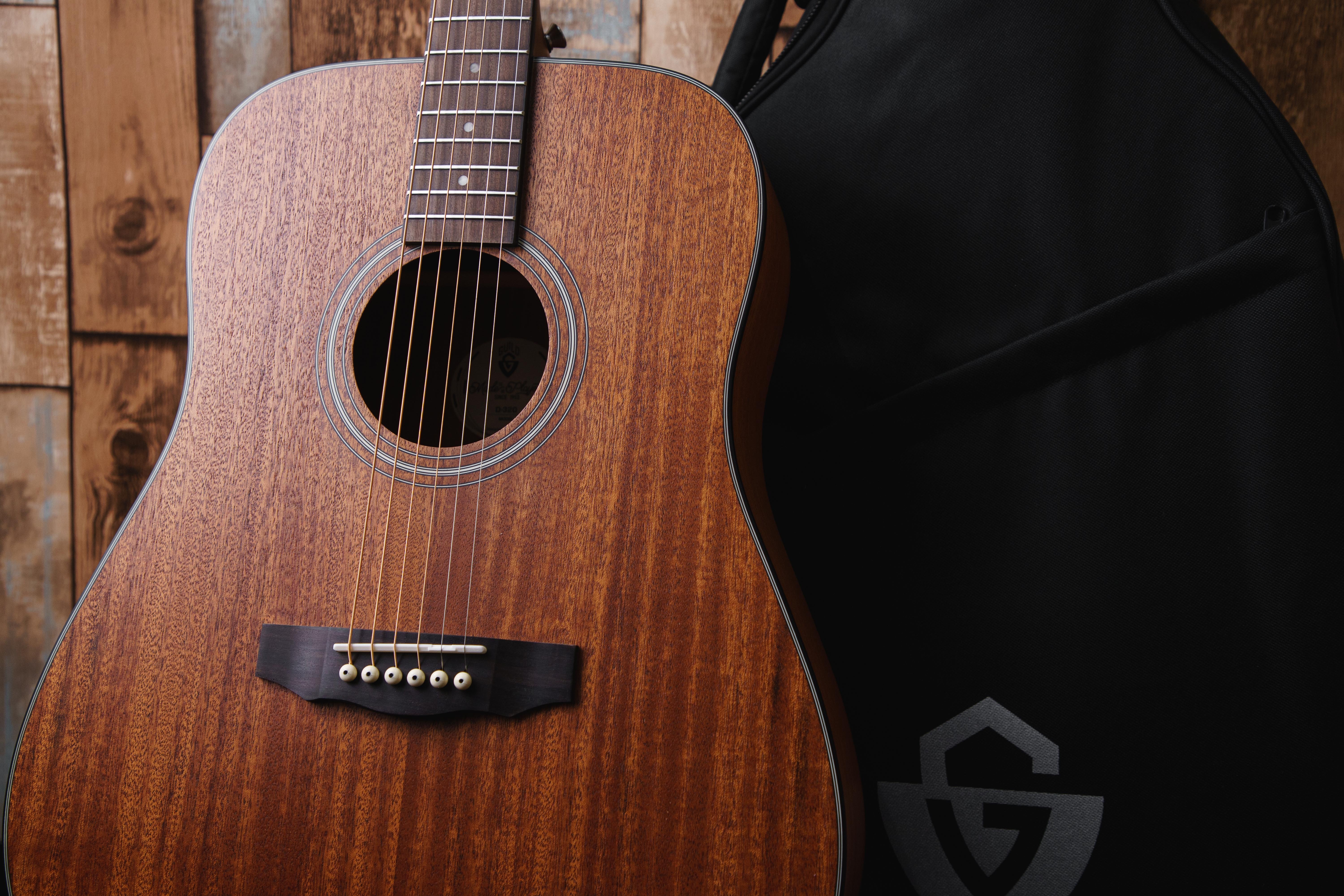 木吉他 Guild D-320 D型無缺角 / D-320C D型缺角  面單 桃花心面單板 桃花心側背板 附原廠厚袋 41吋 全桃花心 mahogany