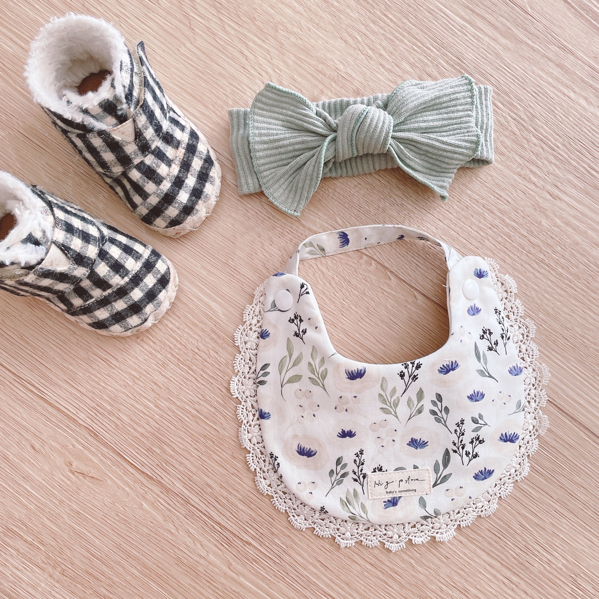 Hi Y.P store-手作圍兜-忘憂罌粟