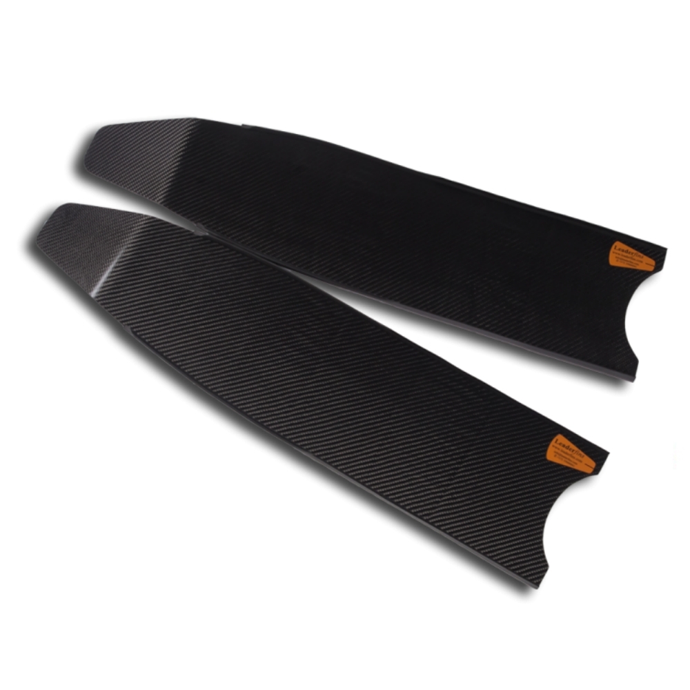 ▲Leaderfins 全碳纖維長蛙板