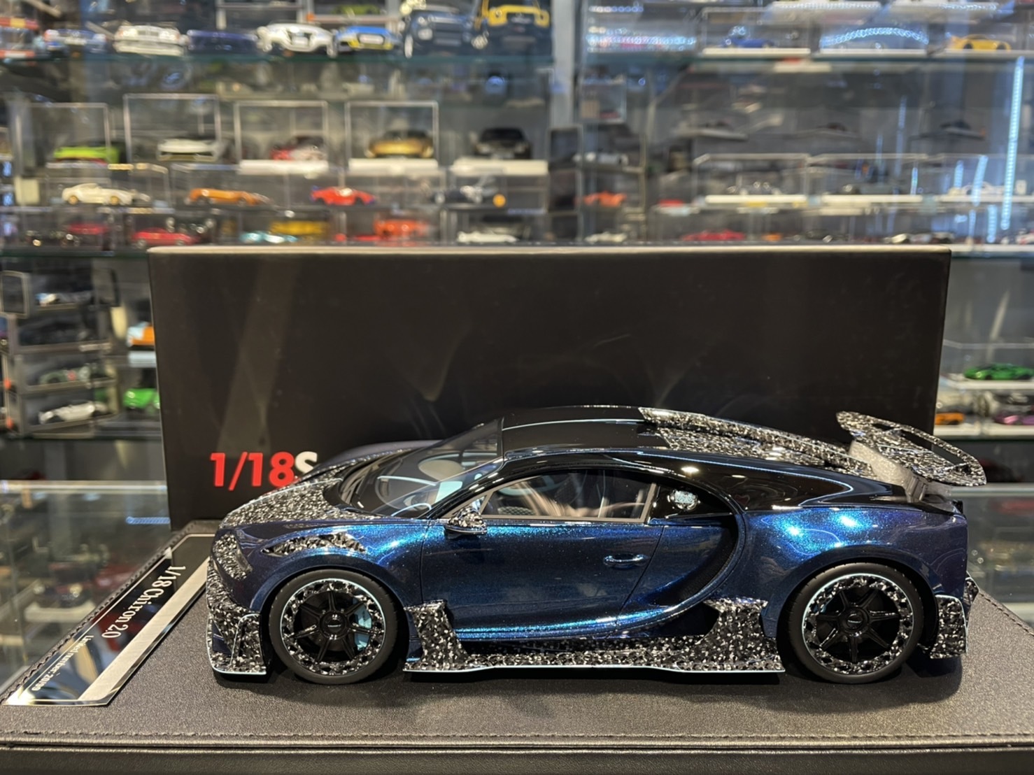 VMB MANSORY Chiron 2.0 Metallic Blue 1/18 (樹酯車)