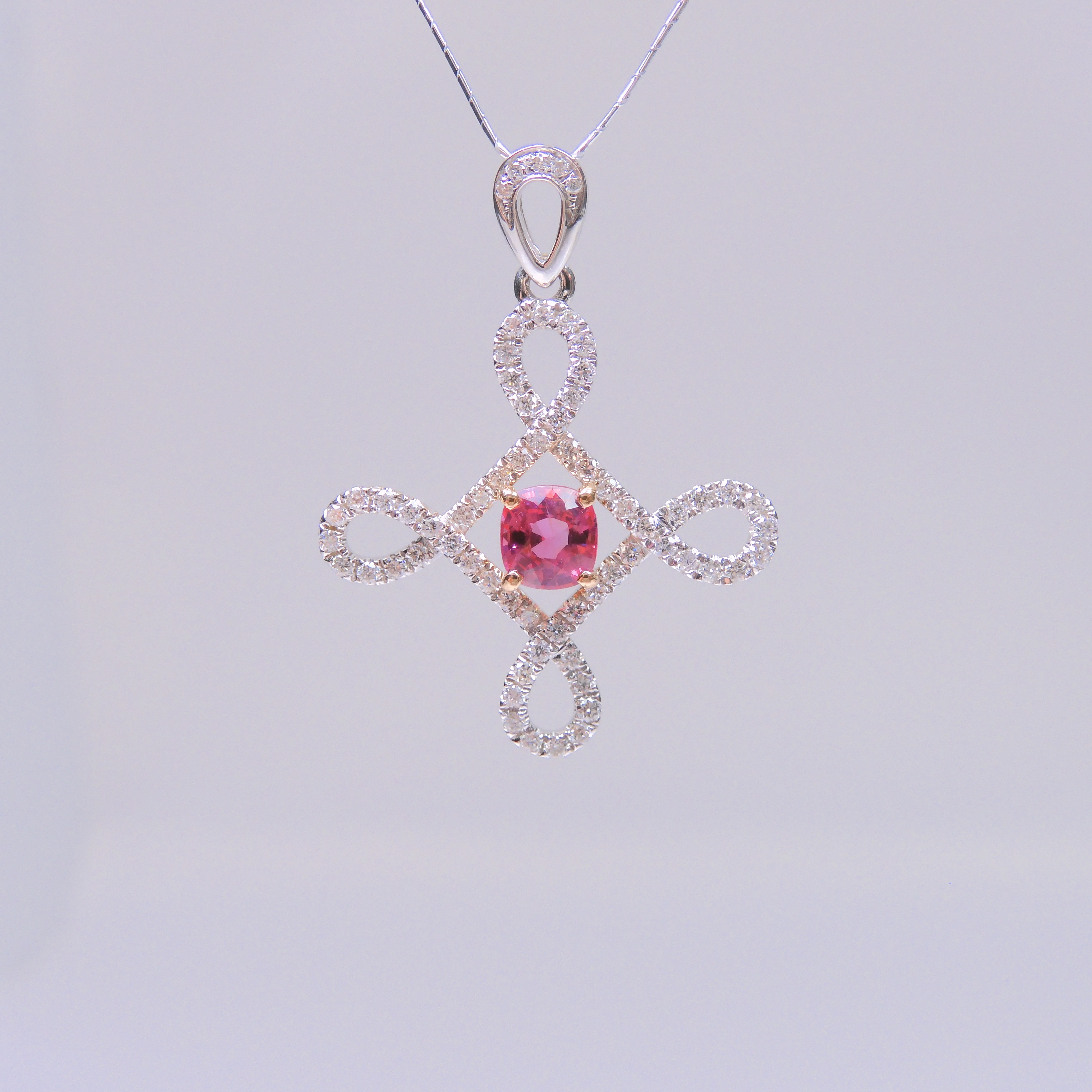 18K金 0.4ct 尖晶石吊墜