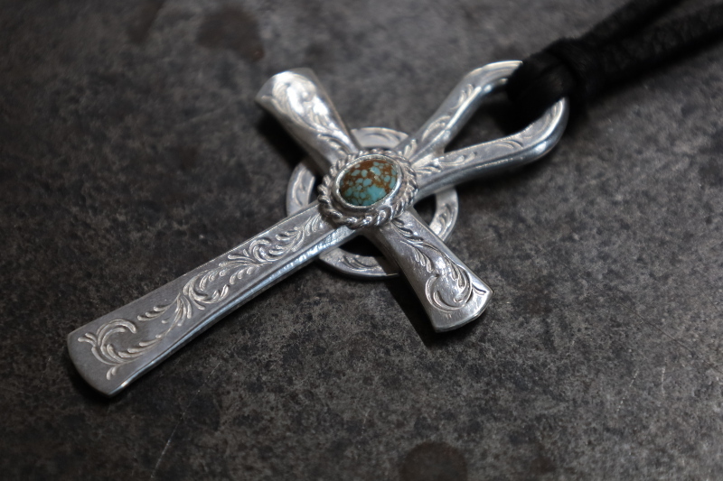 SE-1011 anch cross/scroll/No.08