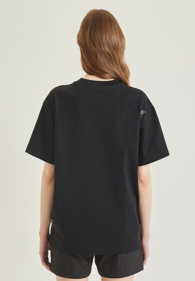 NEW BALANCE X SNOOPY 史努比 來打網球 卡通圖案 口袋短袖 黑 NBNEC2L013_19