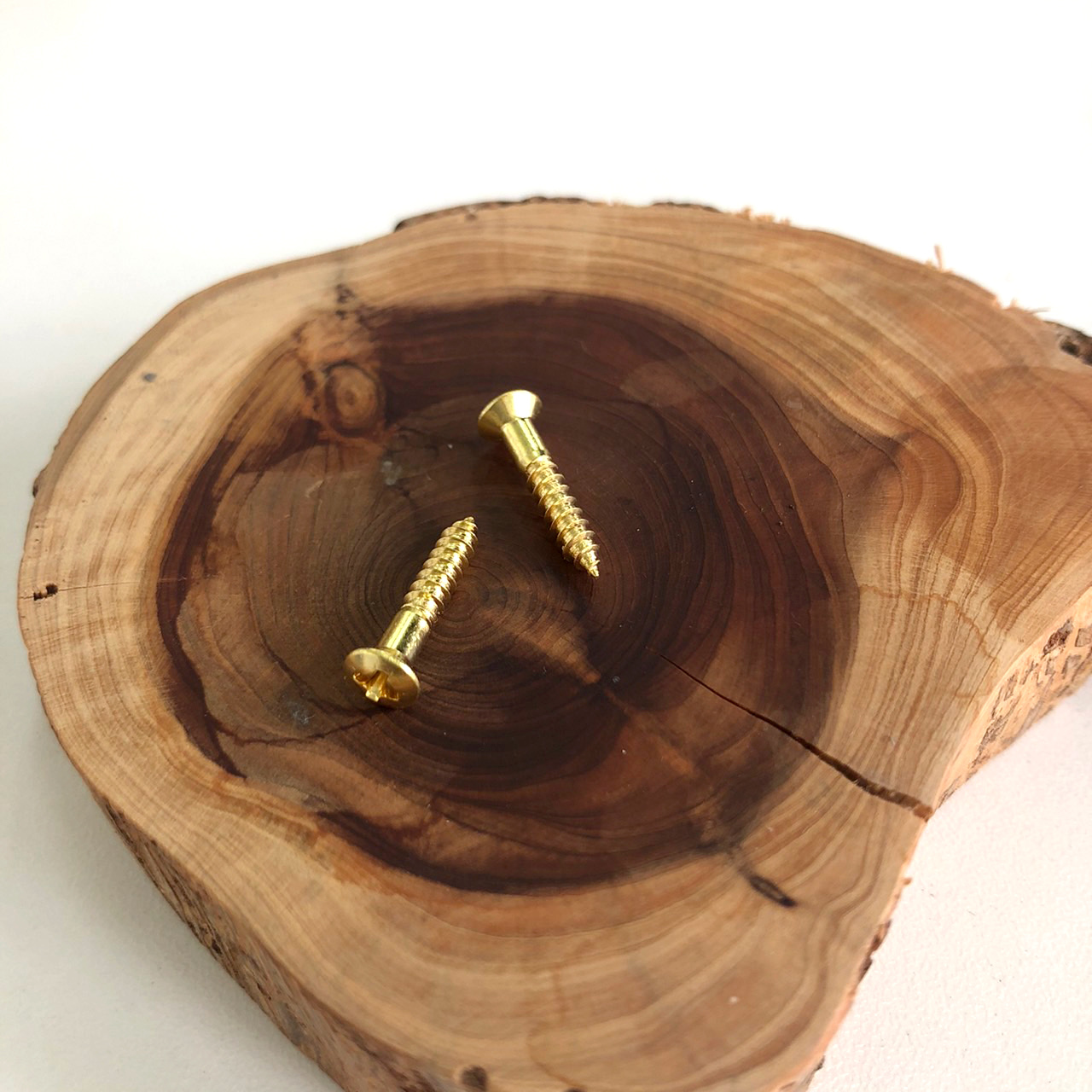 日本進口 渡邊商店 #27-16-200-OVAL 木螺絲 黃銅橢圓頭 2.7x16(200pcs)