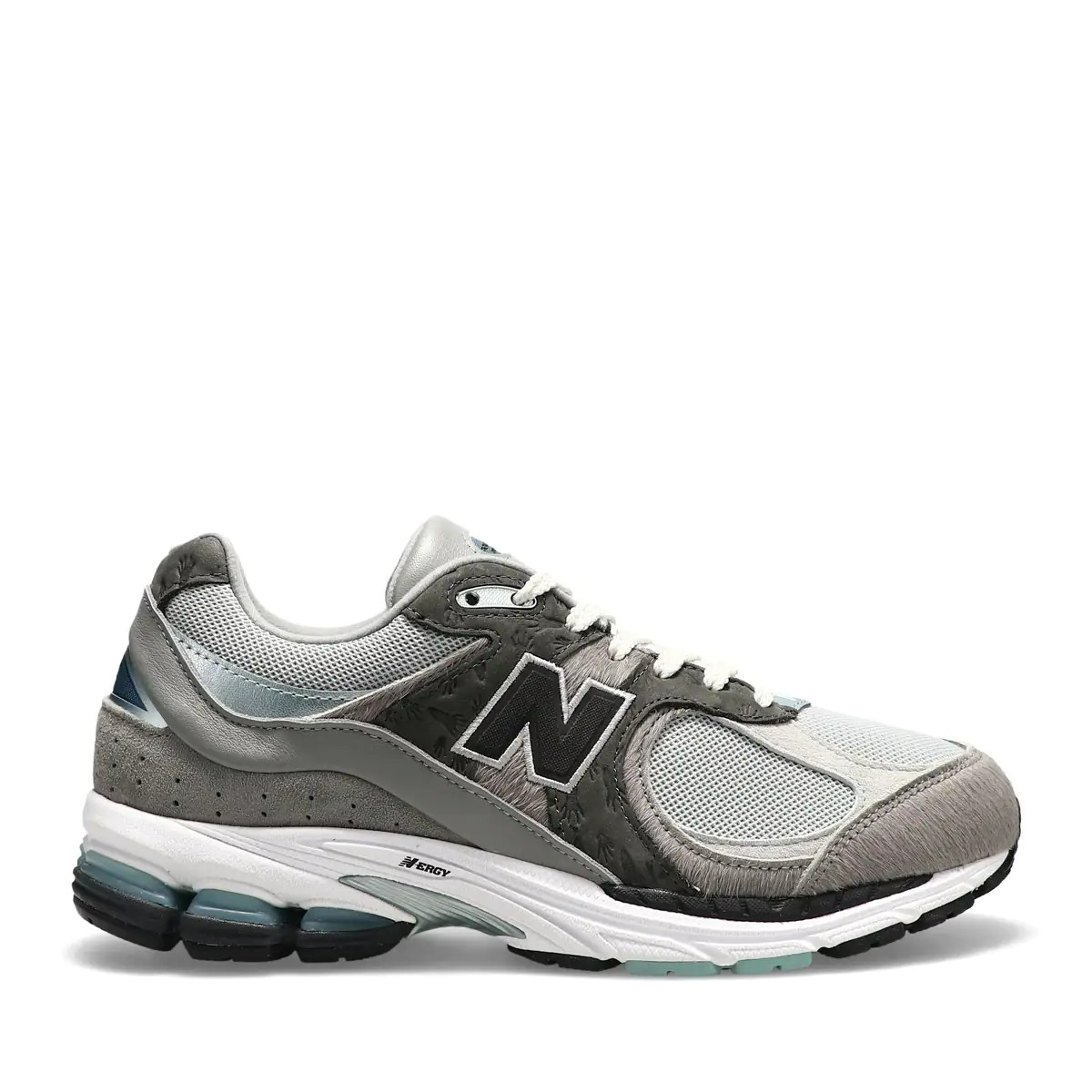 New Balance 2002R ATMOS x NEW BALANCE M2002RAT