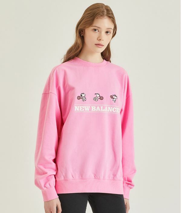 NEW BALANCE X SNOOPY 史努比 來打網球 衛衣 長袖 粉紅色 NBNCC2L013_25