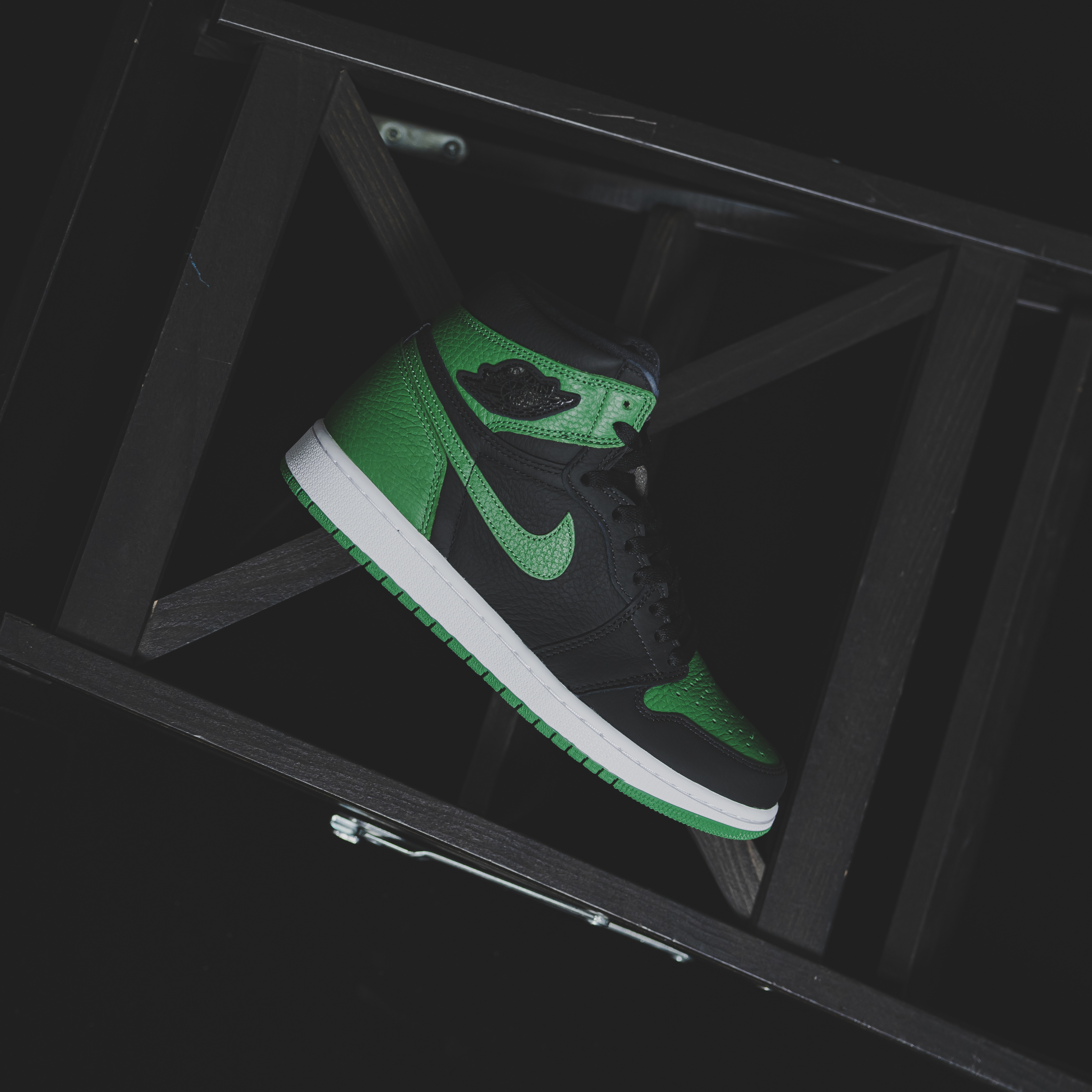 -(A2c)-AIR JORDAN 1 RETRO HIGH OG "PINE GREEN"-555088 030