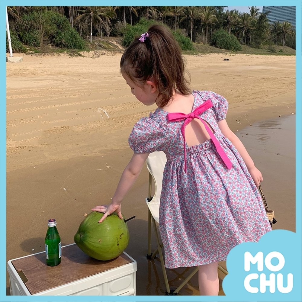 碎花圓領泡泡袖連衣裙