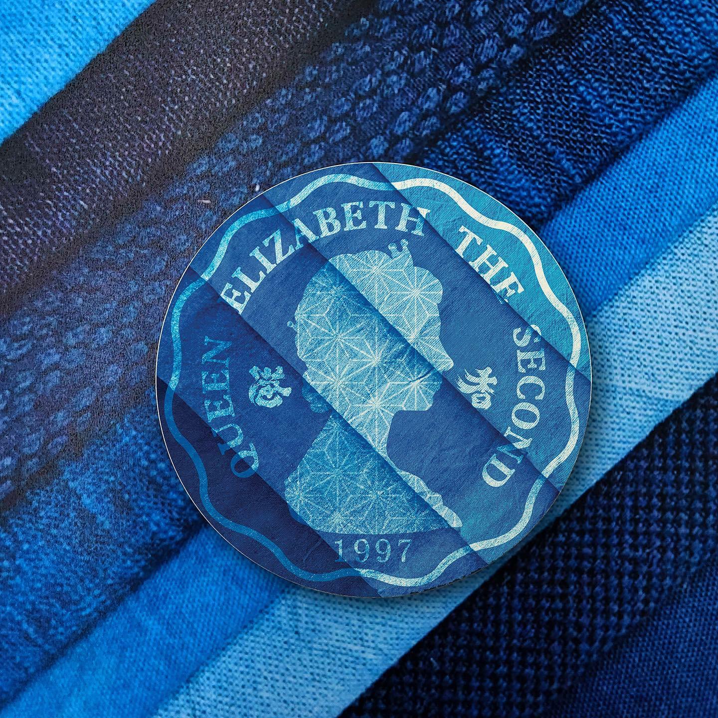 MMD柴作 藍染風 英女王硬幣杯墊 丨香港自家設計品牌丨香港人見墊飲水