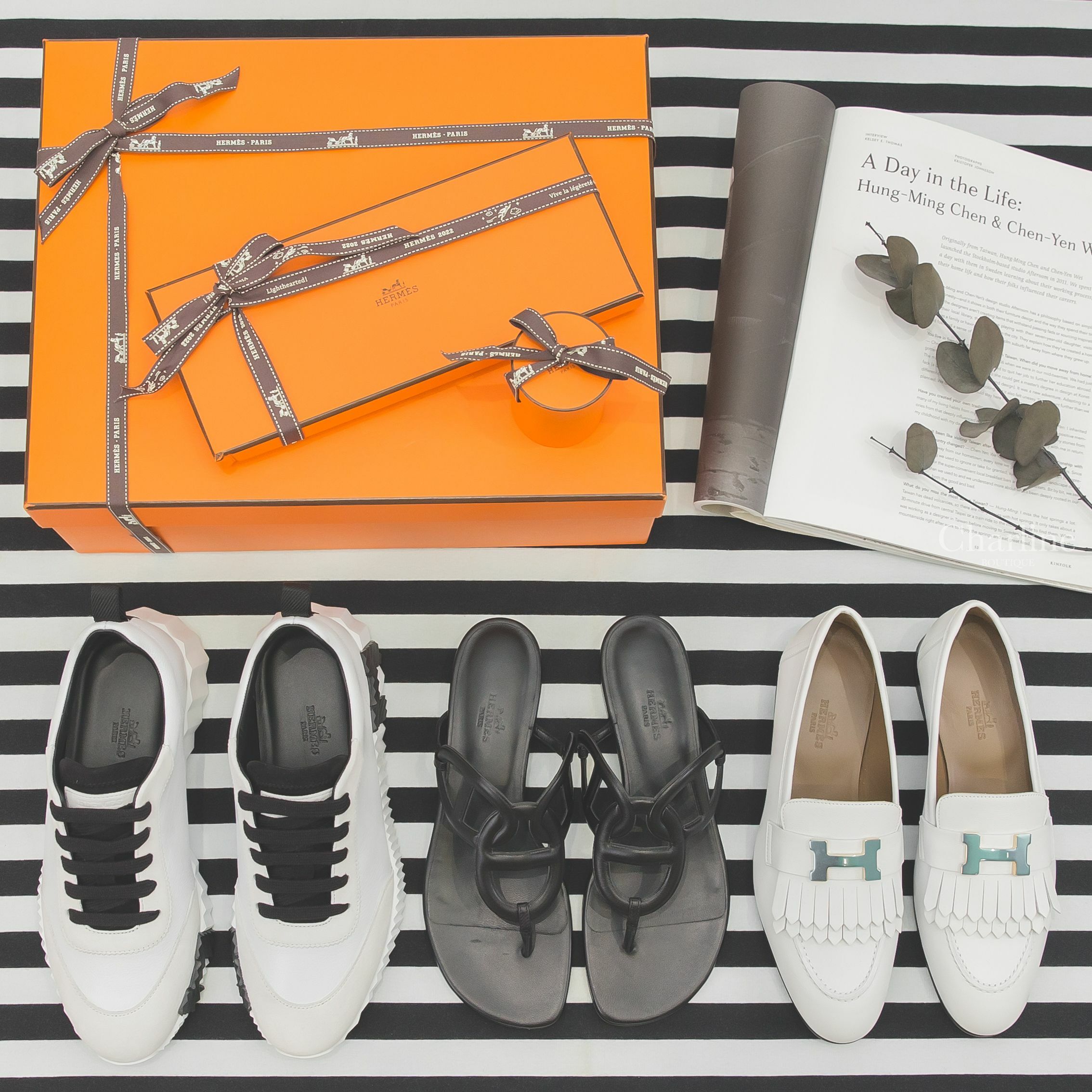 Hermès Bouncing Sneaker 白色山羊皮拼麂皮黑色H運動鞋,Hermès Beach Sandal 黑色θ牛皮人字拖鞋 ,Hermès Royal Loafer 白色金釦H流蘇牛皮樂福鞋-Charline Boutique 精品代購