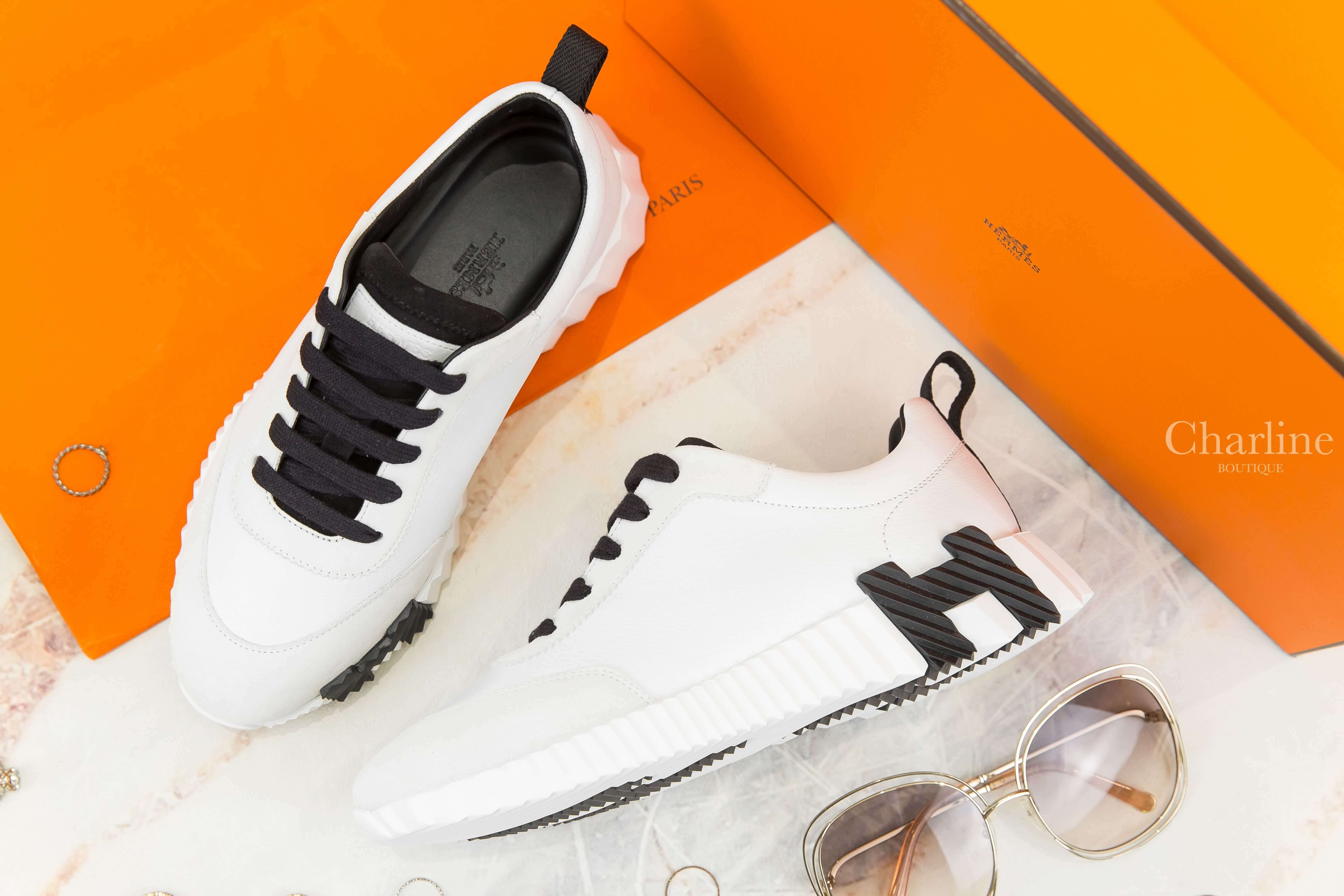 Hermès Bouncing Sneaker 白色山羊皮拼麂皮黑色H運動鞋-Charline Boutique 精品代購