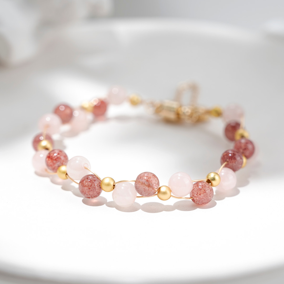 水晶手鍊【逐夢-提升魅力】草莓晶粉水晶手鍊