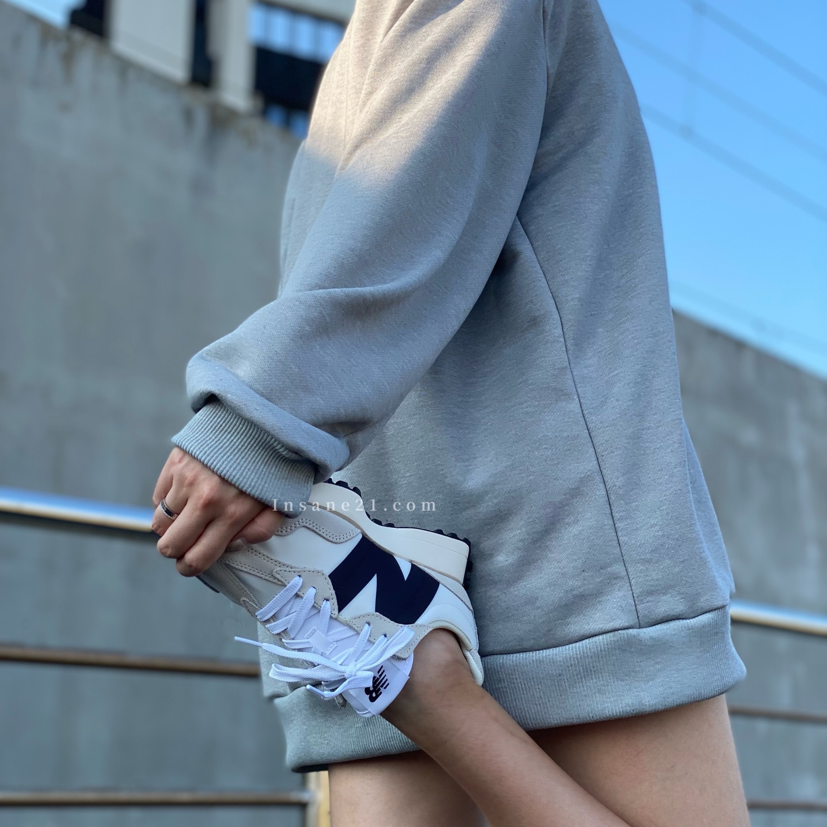 NEW BALANCE 327 海鹽白黑 男女尺寸 中性鞋款 休閒 MS327FE