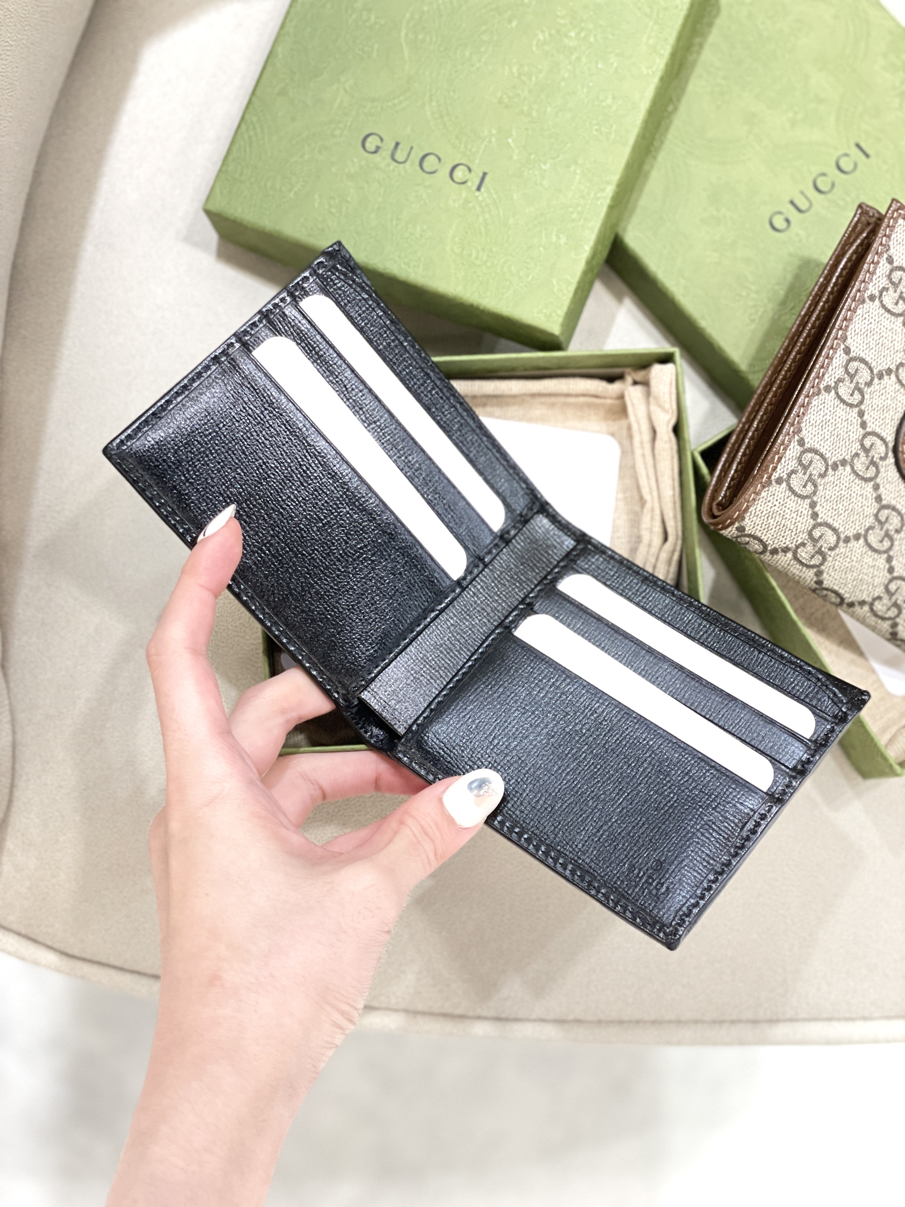 GUCCI Wallet with Interlocking G