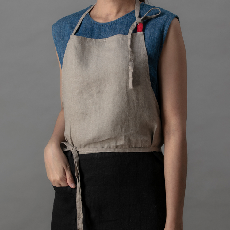 Lino e Lina 拼色亞麻長圍裙 黑與原色