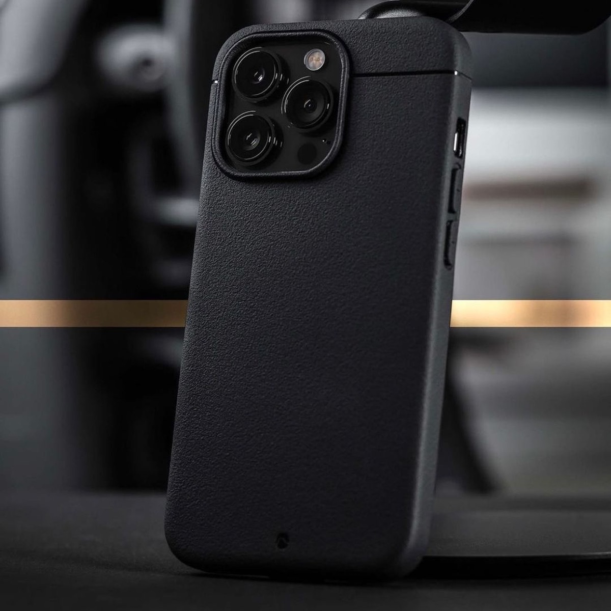 Caudabe Sheath MagSafe 磨砂防撞手機殼 -iPhone 12/12 Pro (兩/三鏡頭)