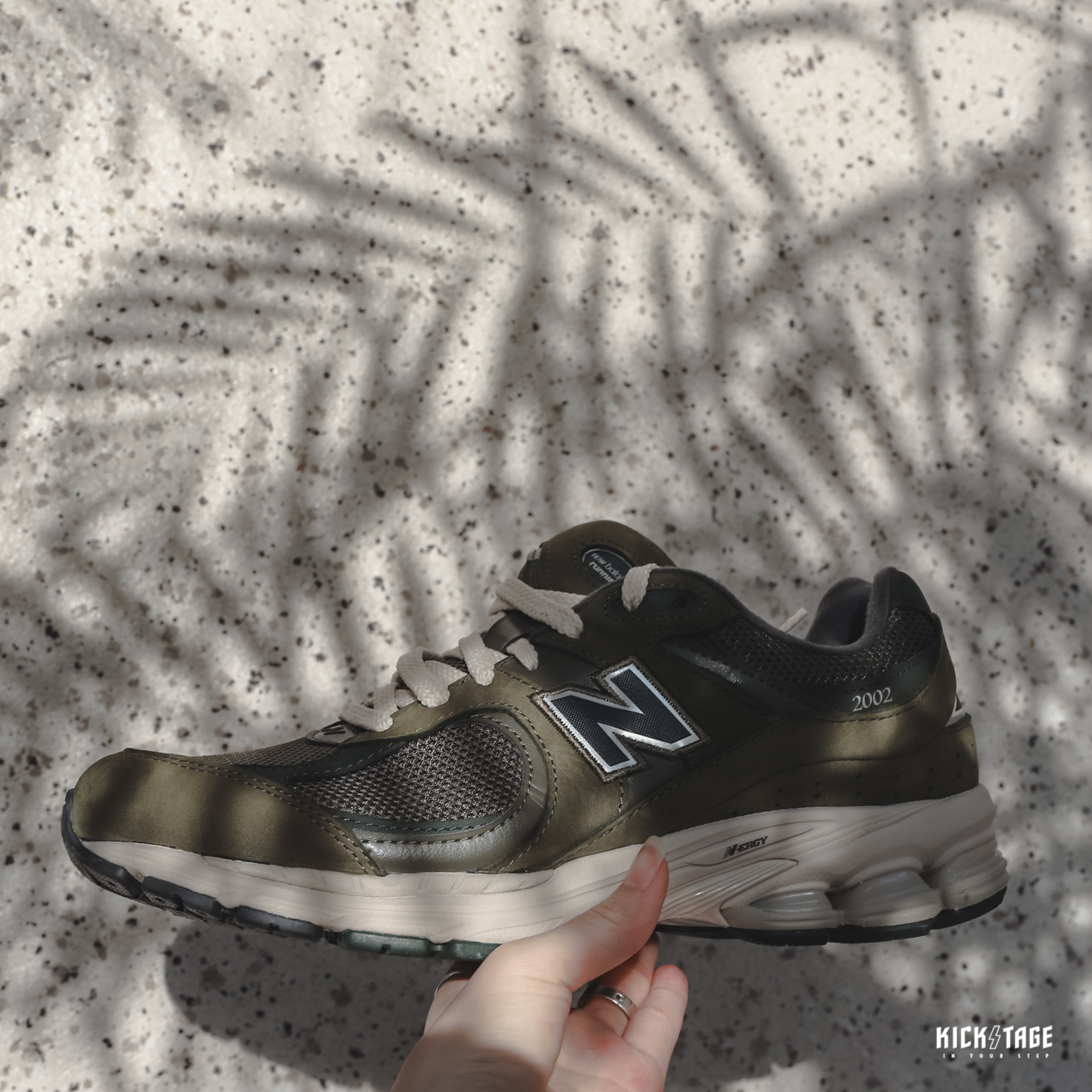 <特價，不退換> NEW BALANCE 2002 Dark Olive 墨綠 草綠 復古慢跑鞋【M2002RGL】NB2002