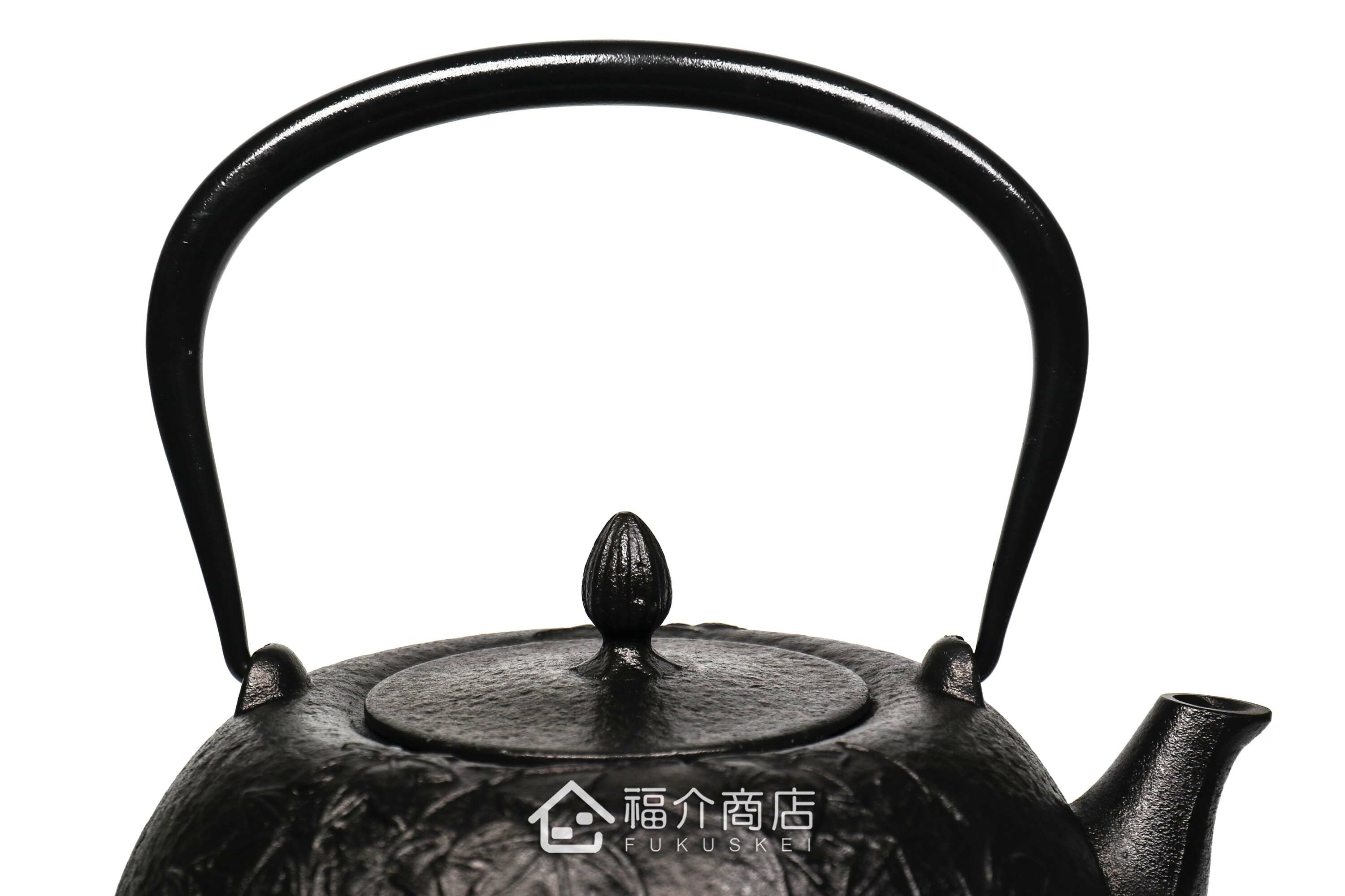 黑色的泡茶煮水鐵壺