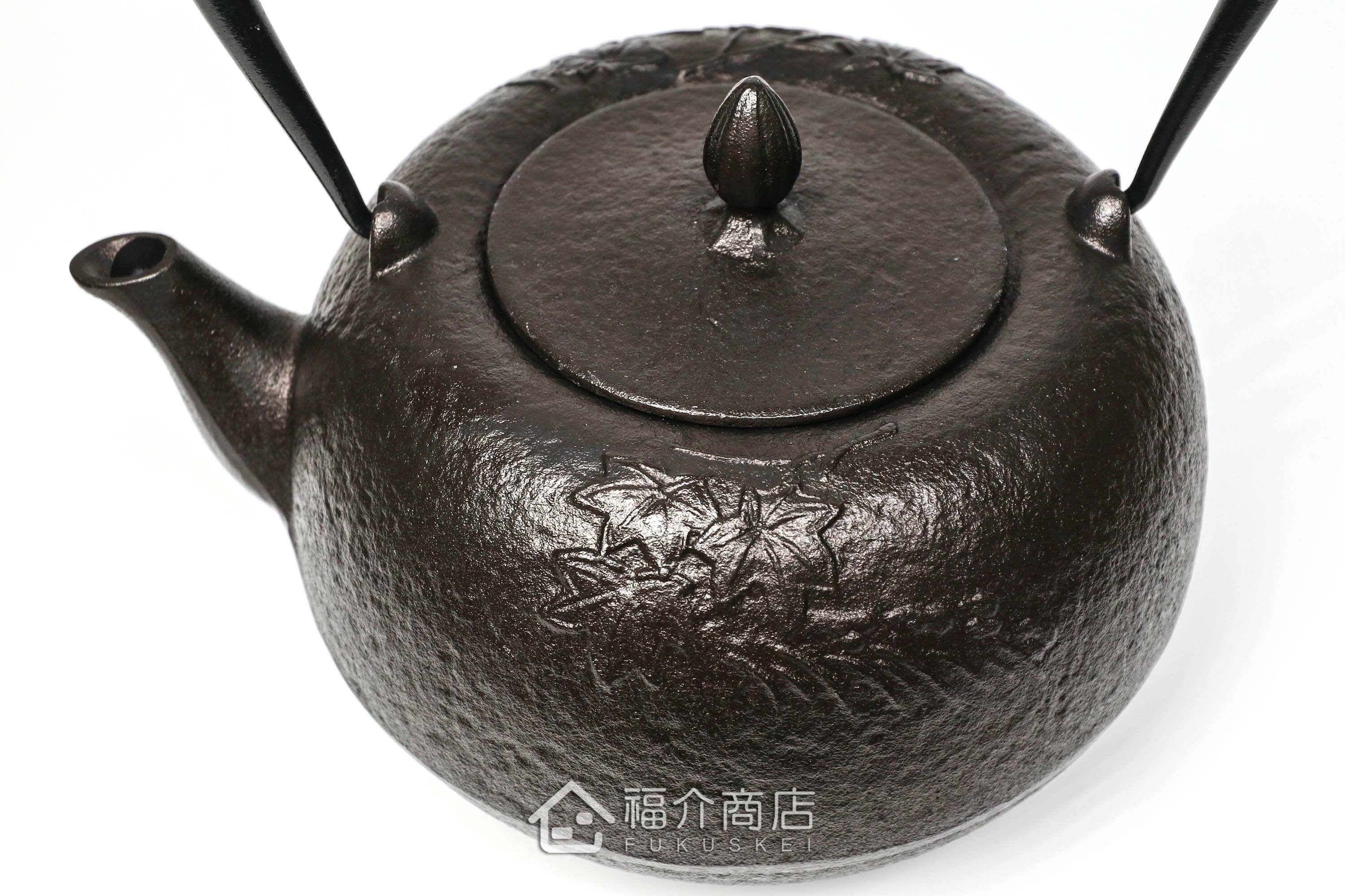 黑色的泡茶煮水鐵壺