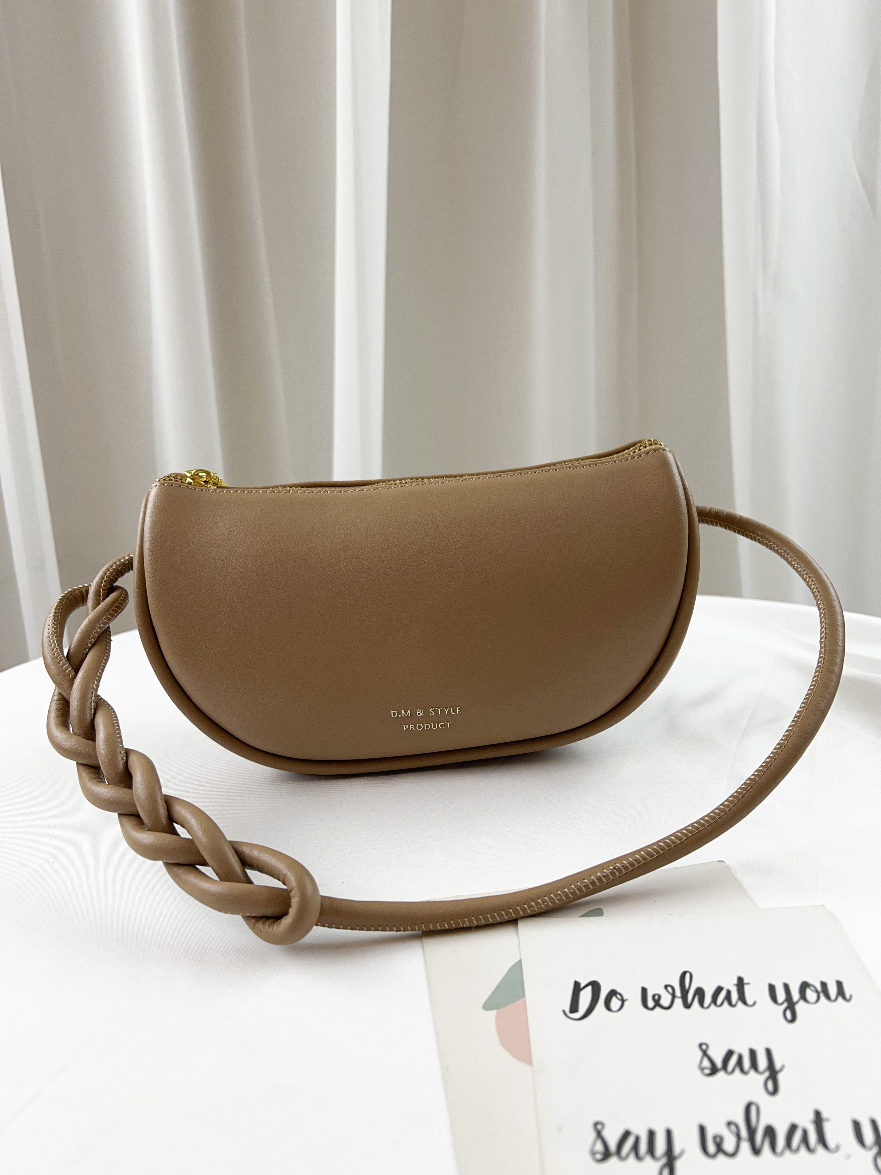 奶茶杏 真皮牛皮肩背包 / 側背包  #SM-8503