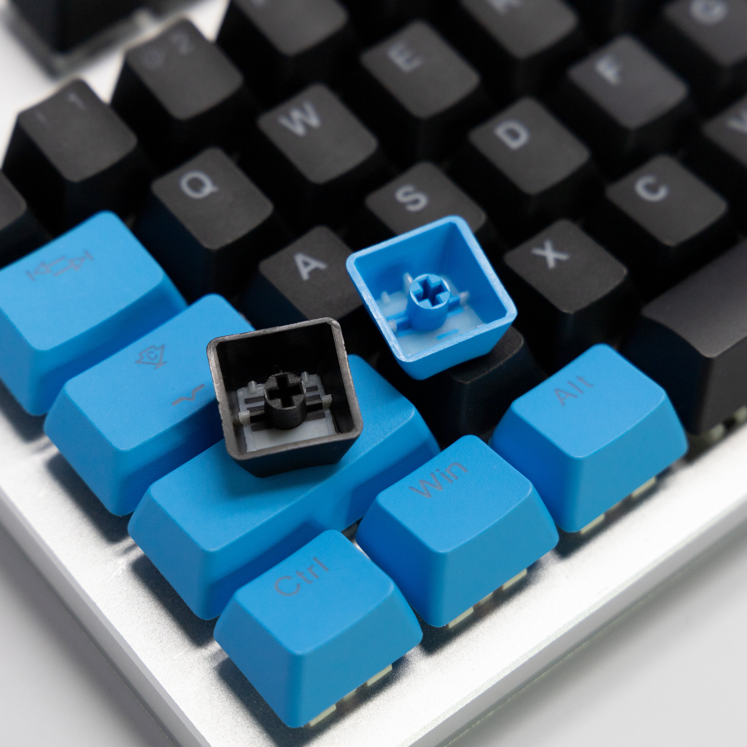 Tai-hao Double Shot Keycaps,PBT Keycaps,Backlit keycaps