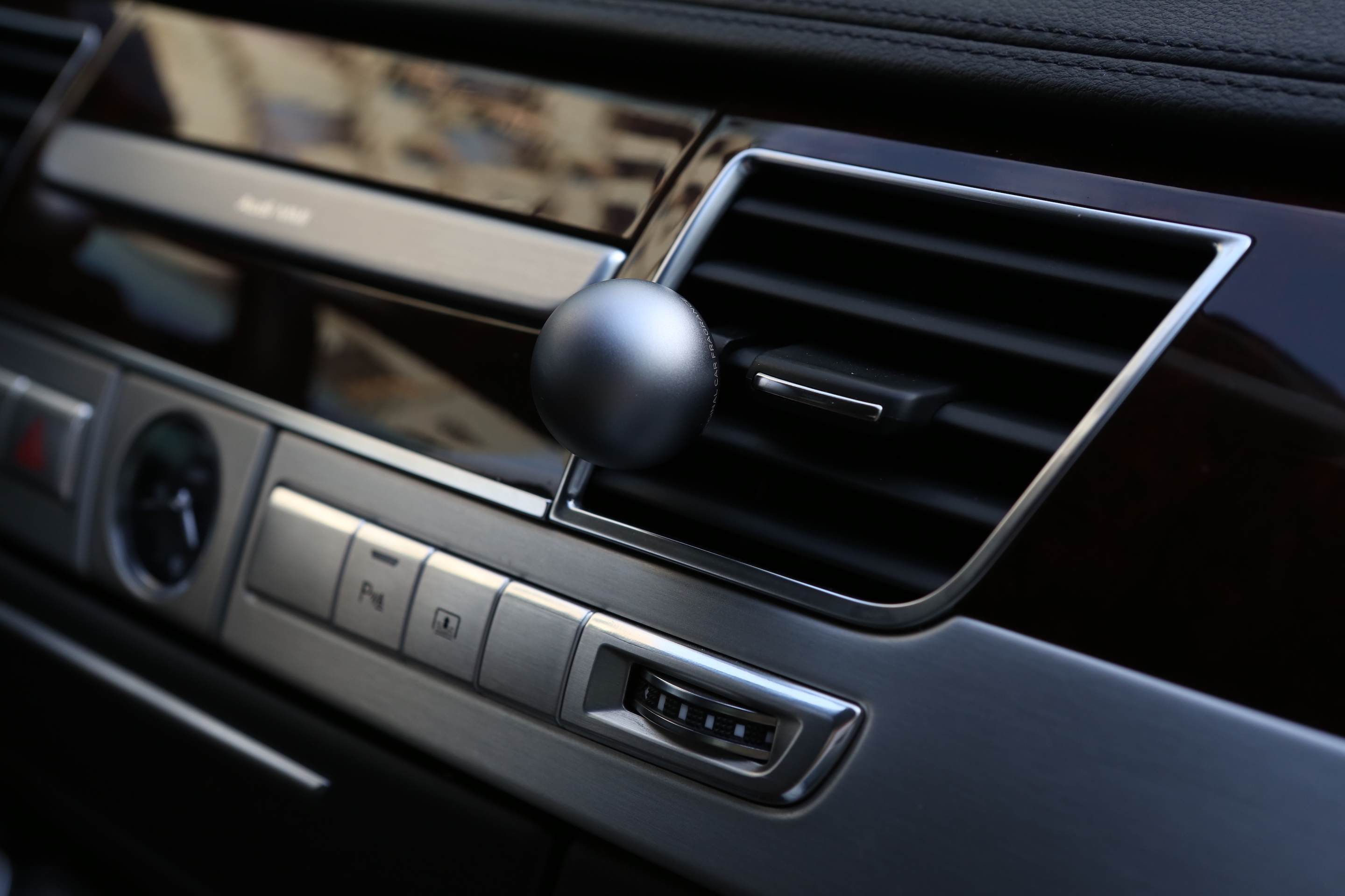 英國 L'Original 精品車用香氛套裝｜太空銀｜琥珀與玫瑰