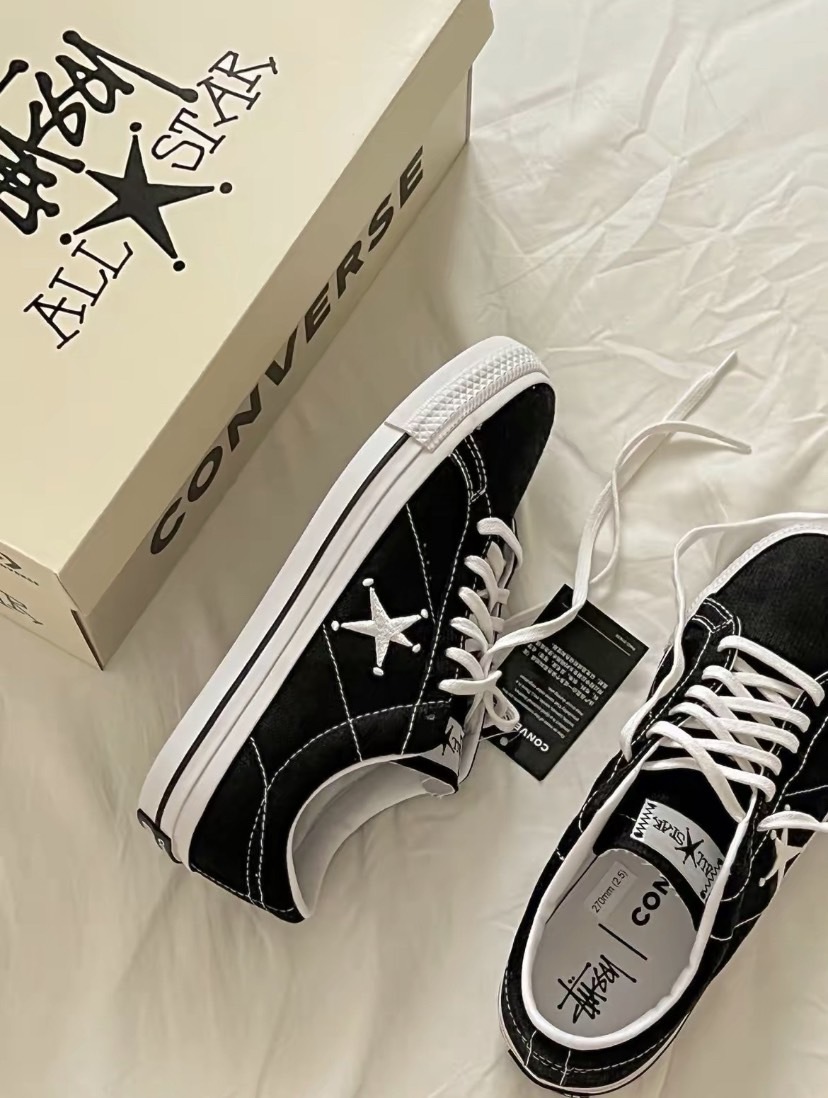 Stussy x Converse One Star 低筒板鞋
