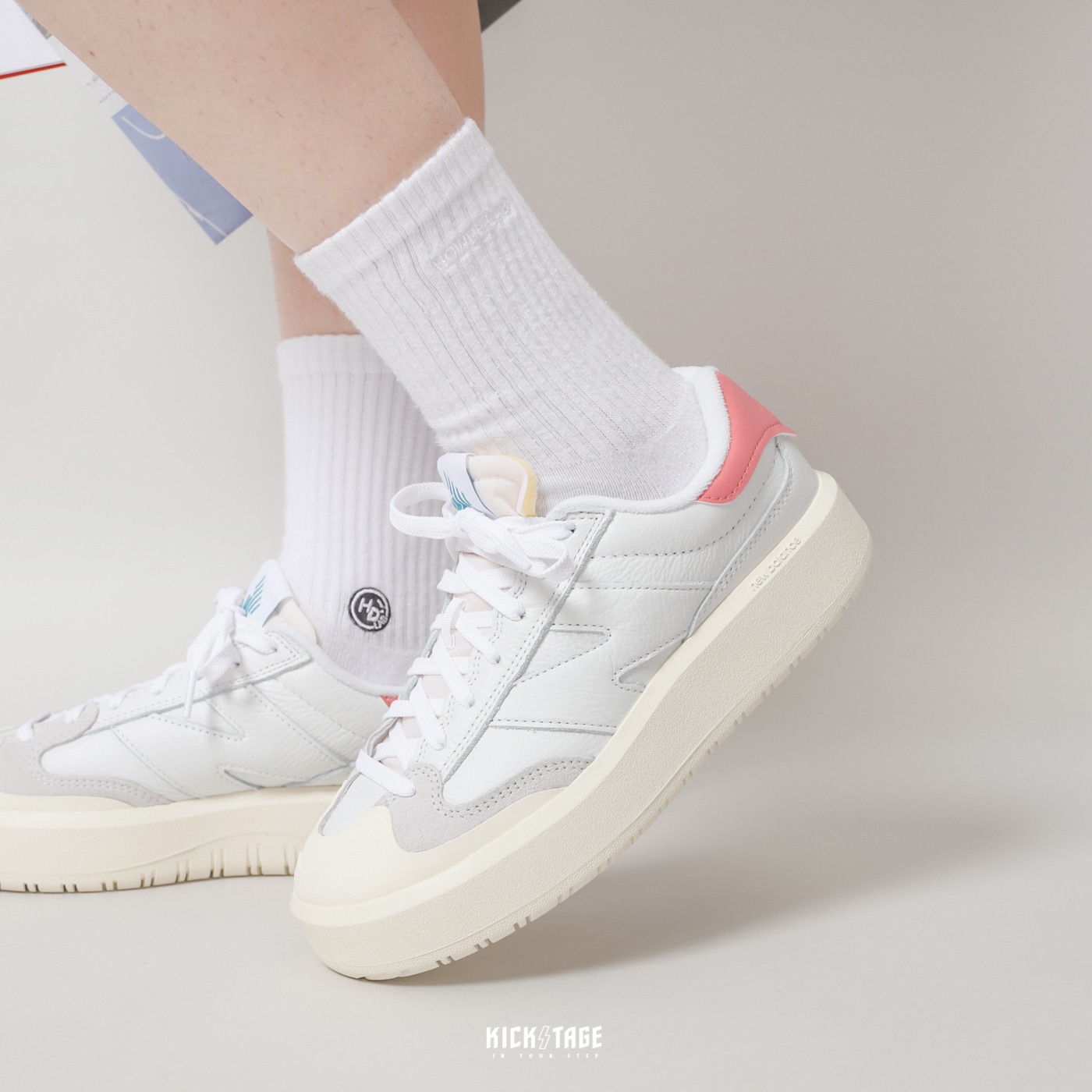 <特價，不退換> NEW BALANCE 302 白粉 厚底增高鞋 復古 奶油底 休閒鞋【CT302OC】NB302