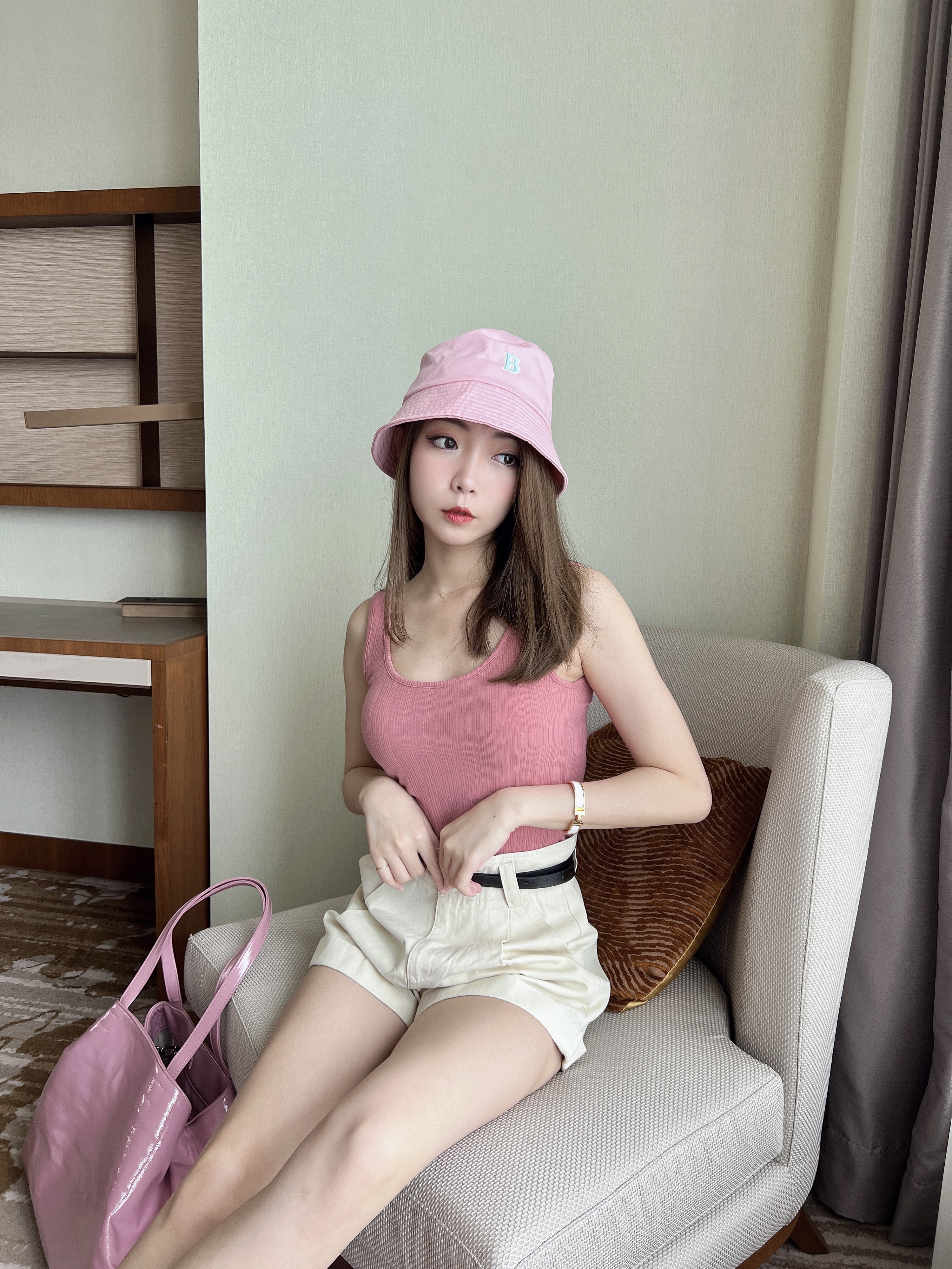 冰淇淋挺版小臉英字漁夫帽(粉)