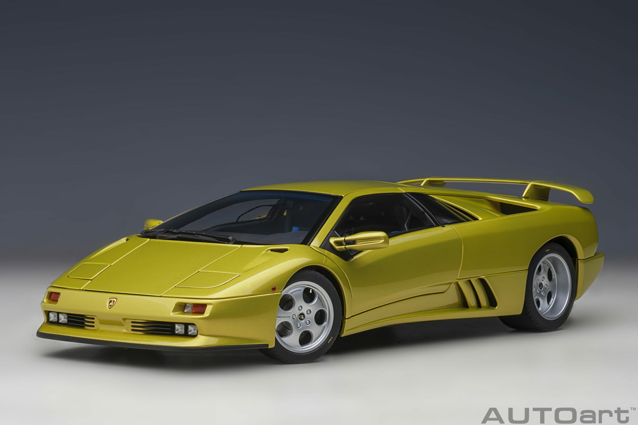 1/18 AUTOART Lamborghini Diablo SE 30th Anniversary Edition (Giallo Spyder) (79157)