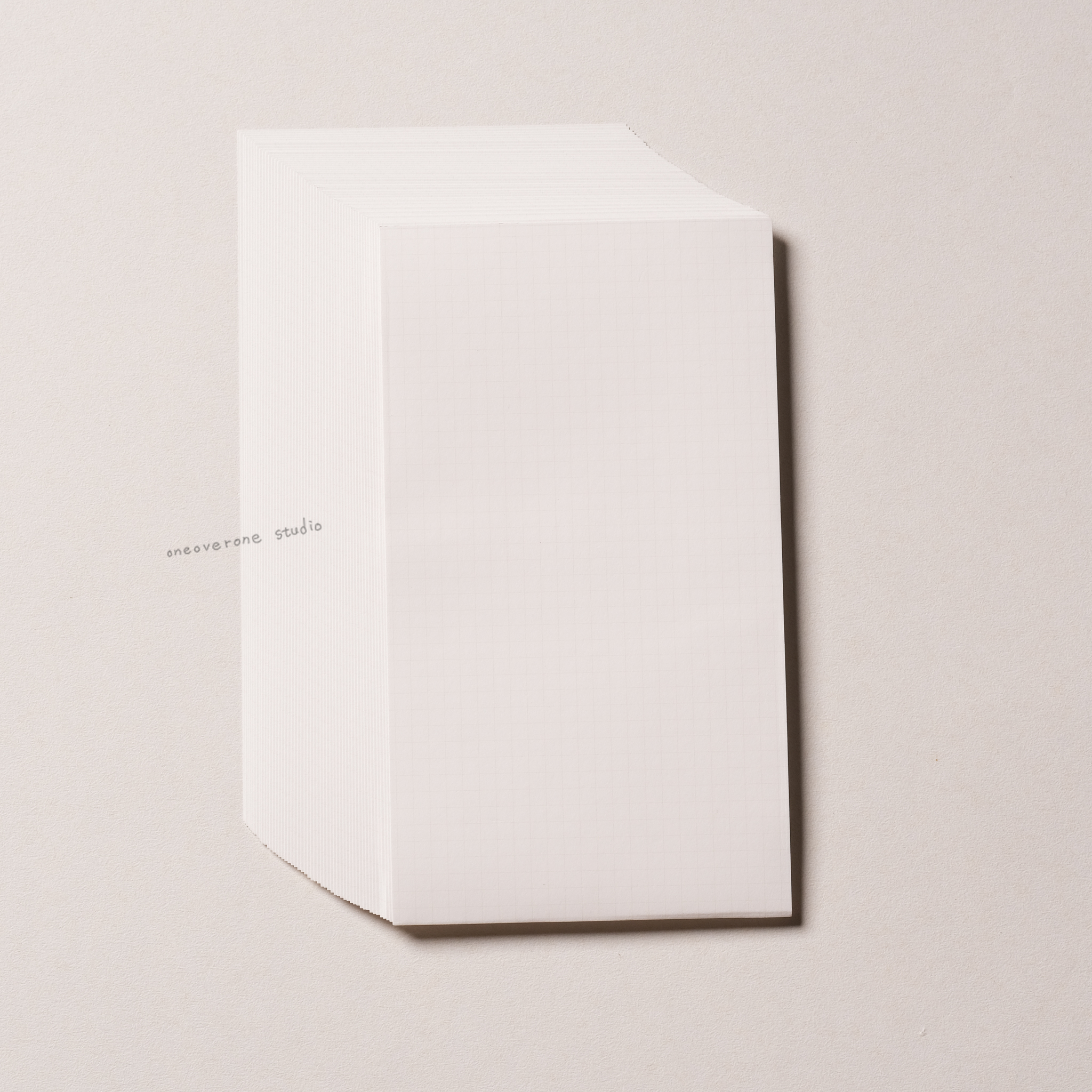 無孔 BIBLE 4mm淡色方格日本書繪紙內頁｜一分之一工作室 臺灣