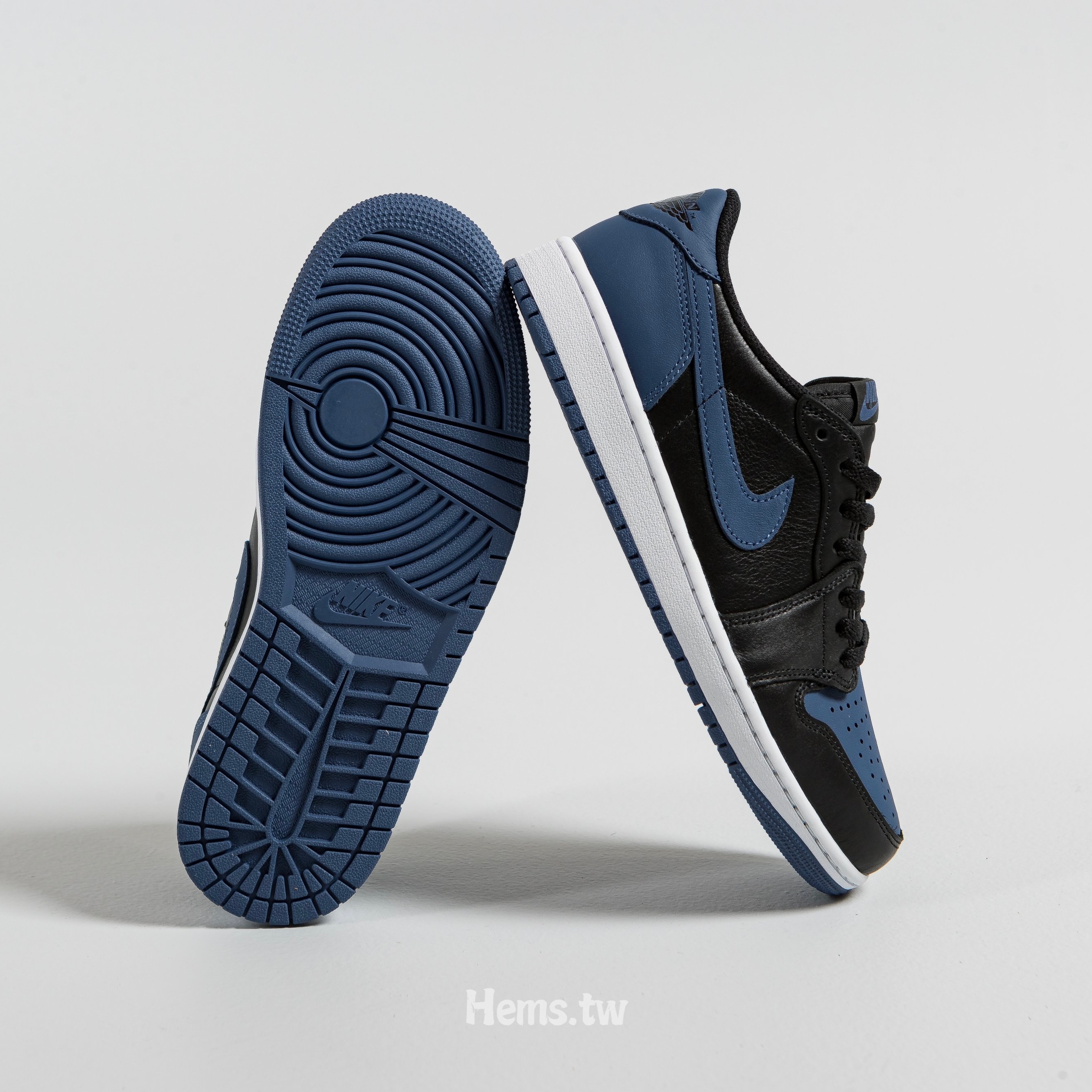 Air Jordan 1 Low OG 