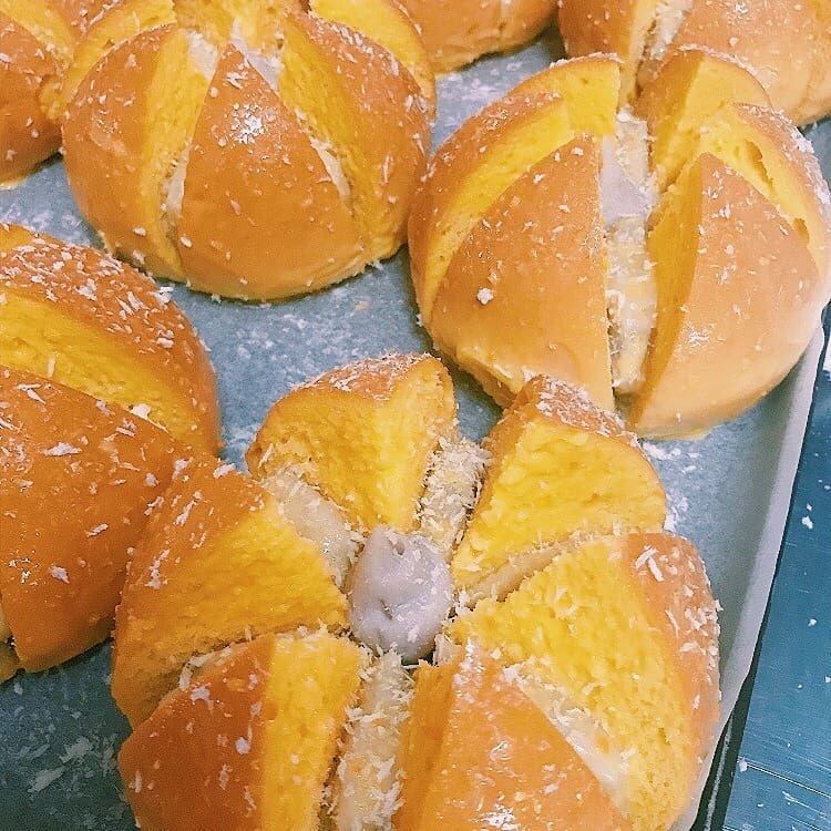 【六角爆漿乳酪麵包】金沙芋泥