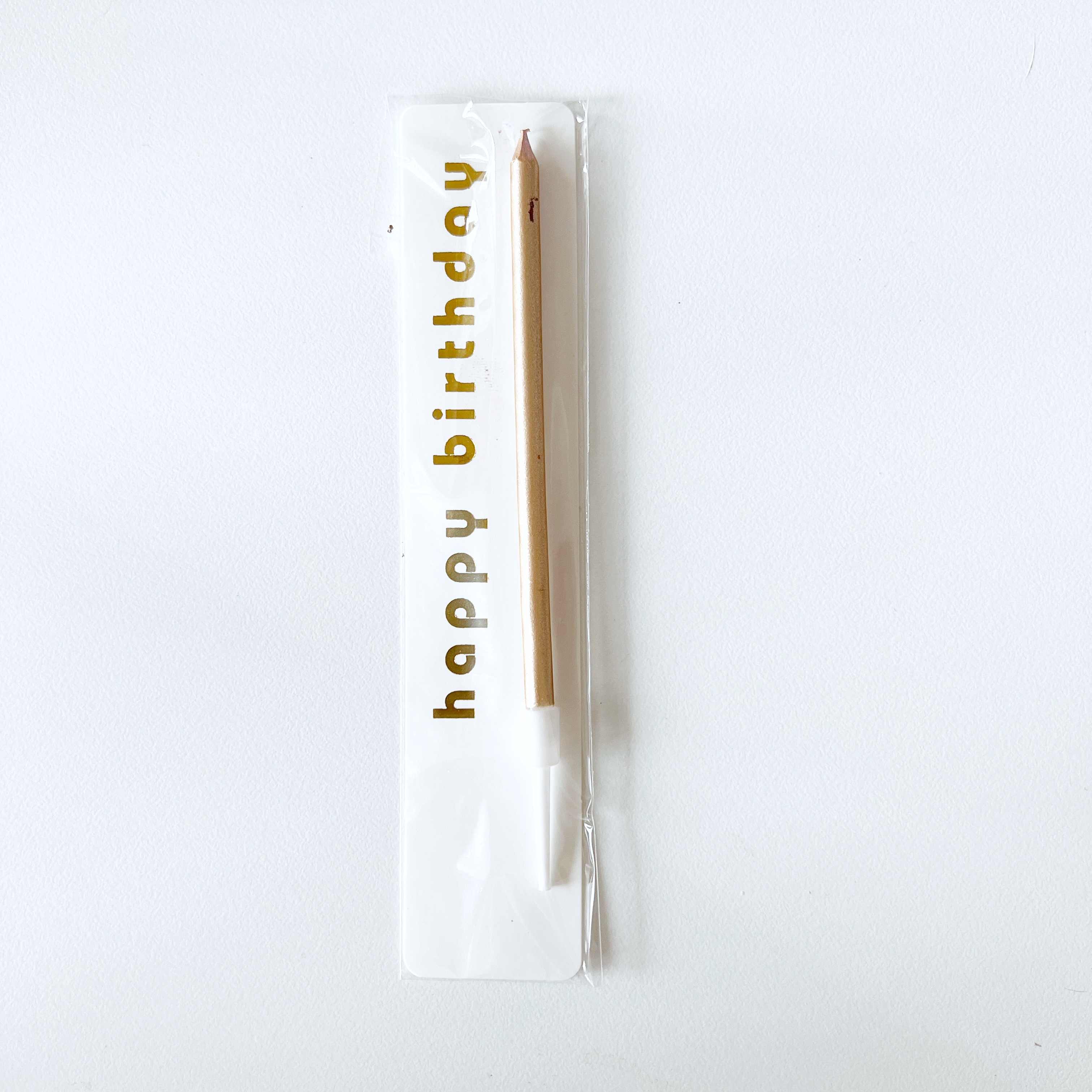 金色鉛筆蠟燭（蛋糕本身就附贈一根）
