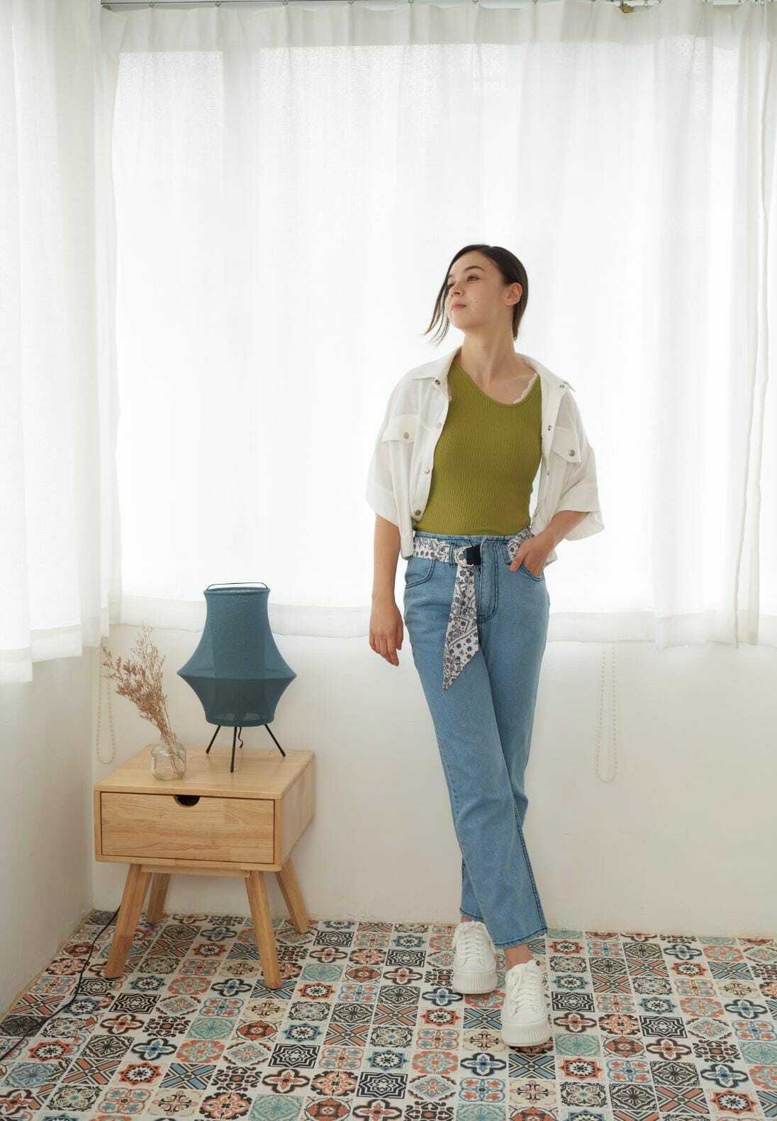 LBQ020 連絲帶中高腰直腳牛仔褲