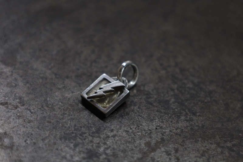 SE 1028 Square Top / Amber / Lightning / S Top