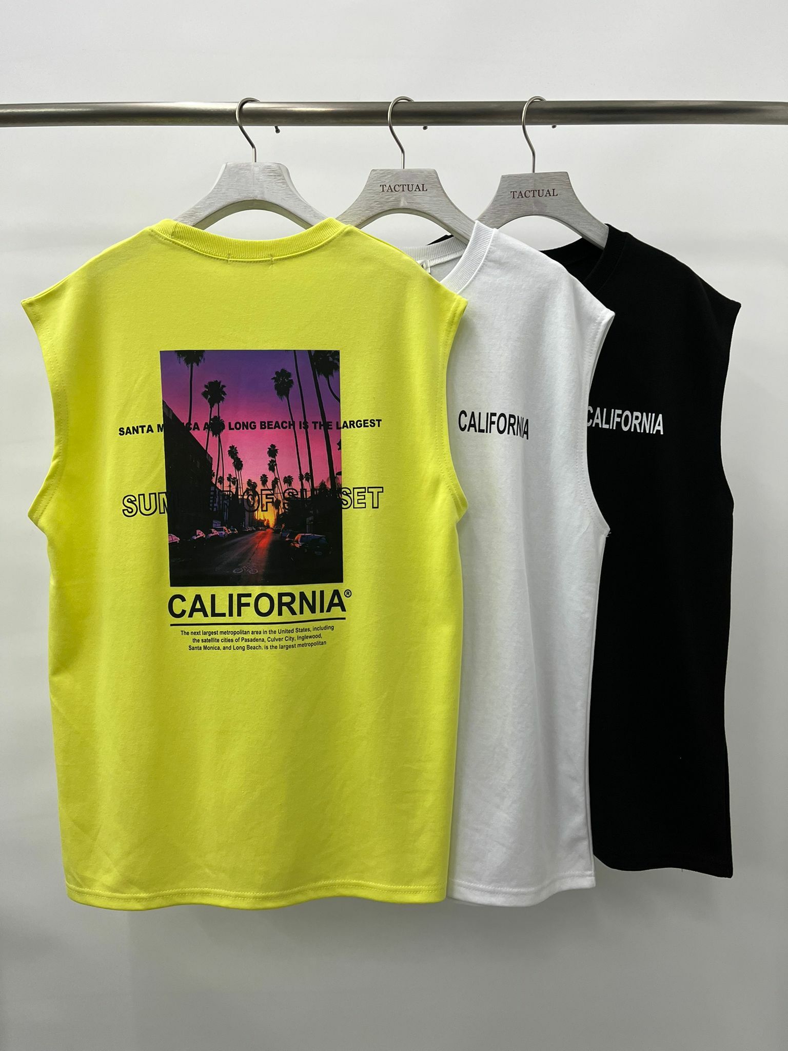 CALIFORNIA英文字圖案背心 V718