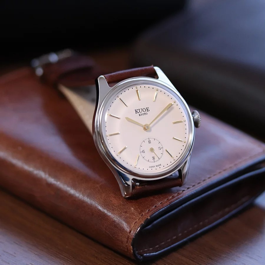 Old Smith 90-001 - Stick/Gold hands with Brown Leather Strap (Sapphire Glass)