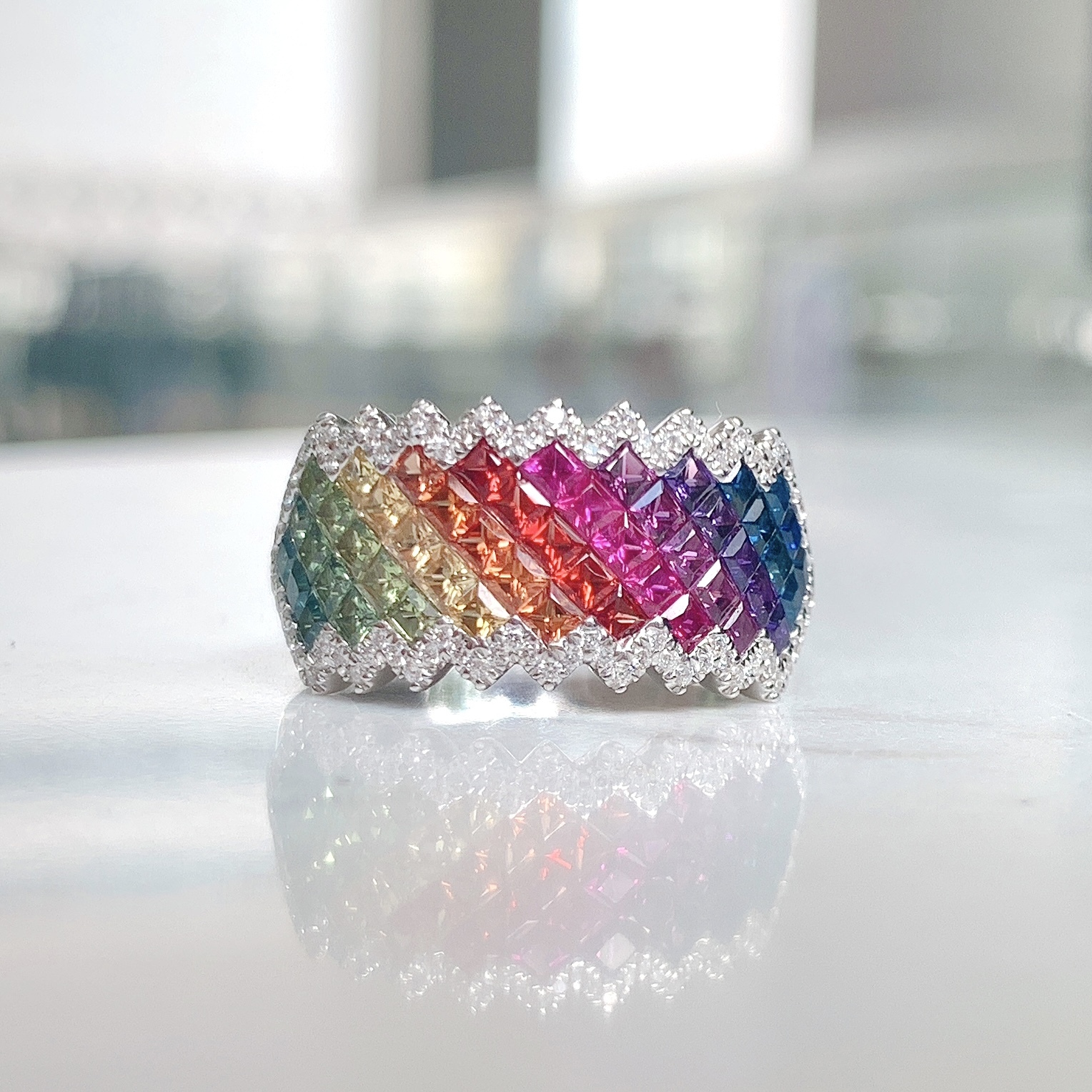 18K金彩虹藍寶石鑽石戒指-公主方無縫鑲嵌