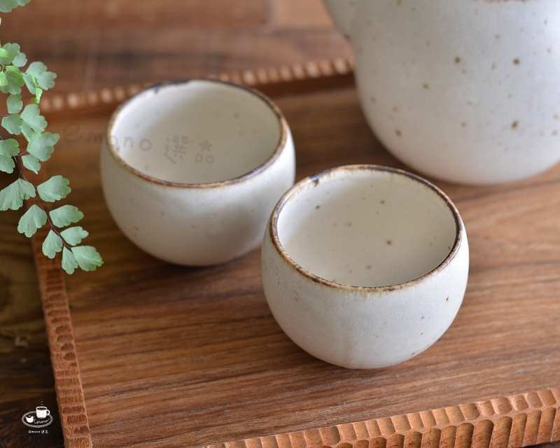 Kinari 米白淺褐色湯呑茶杯磁器日本美濃燒